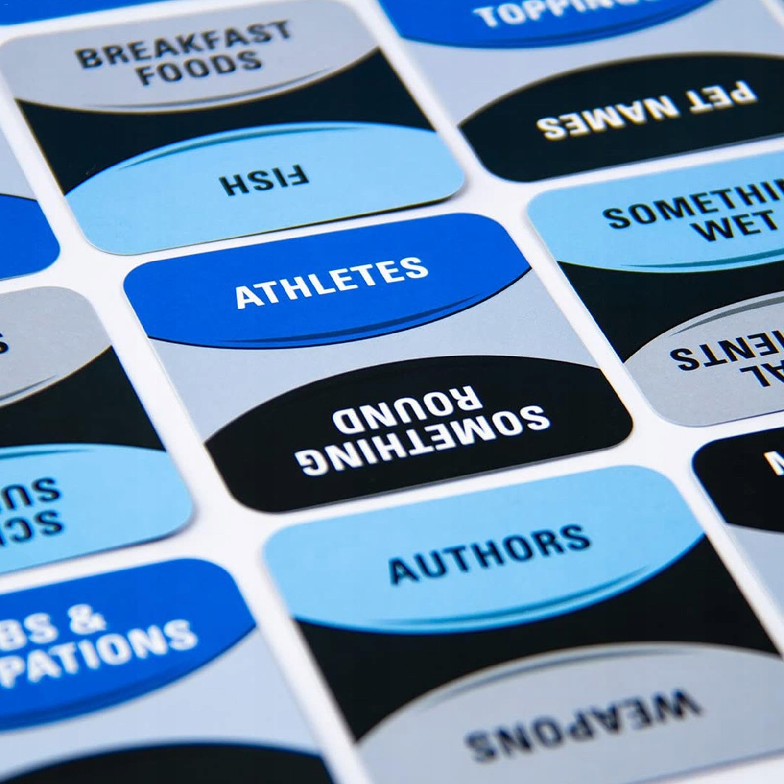 THINK WORDS GAME WITH LETTERS, STRATEGIC PARTY BOARD GAMES FOR FAMILY Minimalna liczba graczy 2