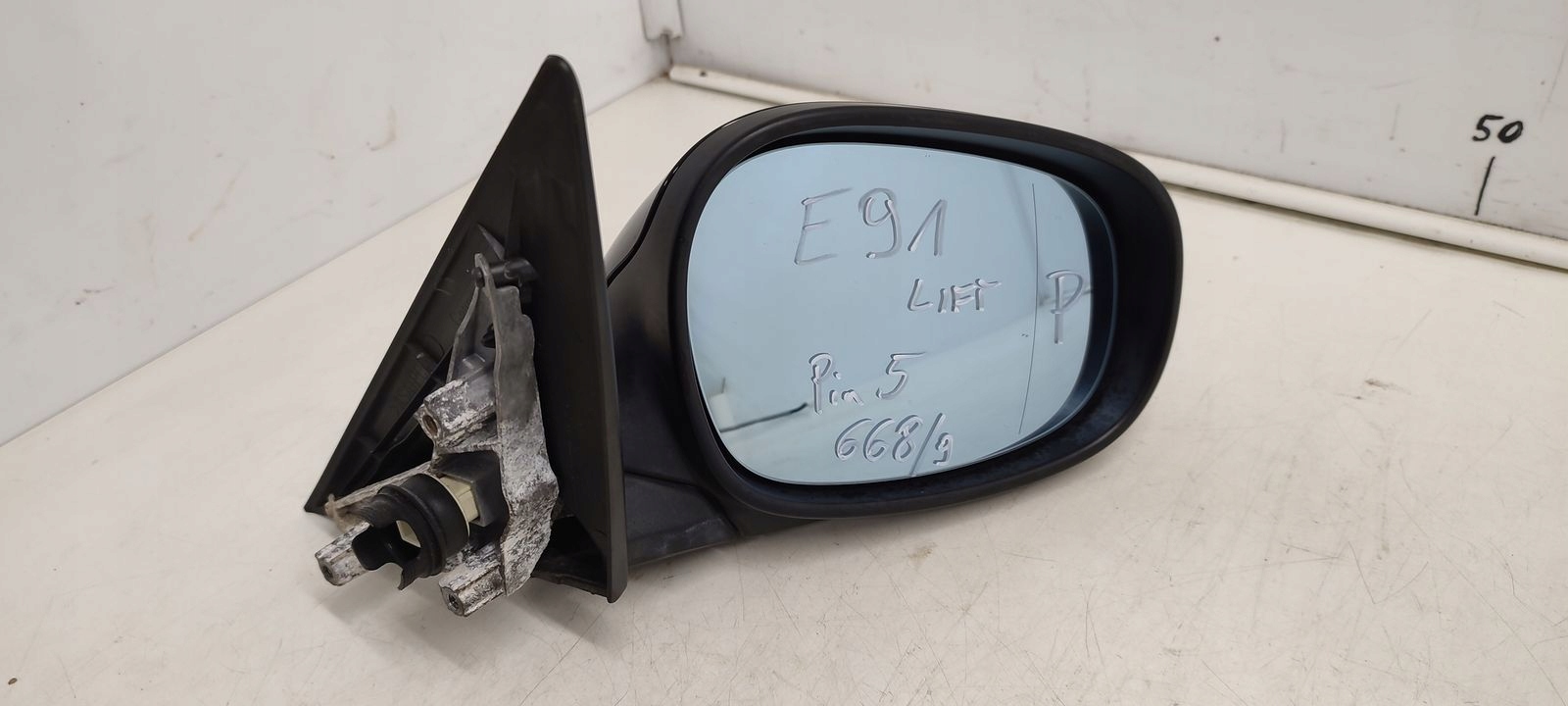 mirror right 5pin 668/9 BMW E91 LIFT 2,0D