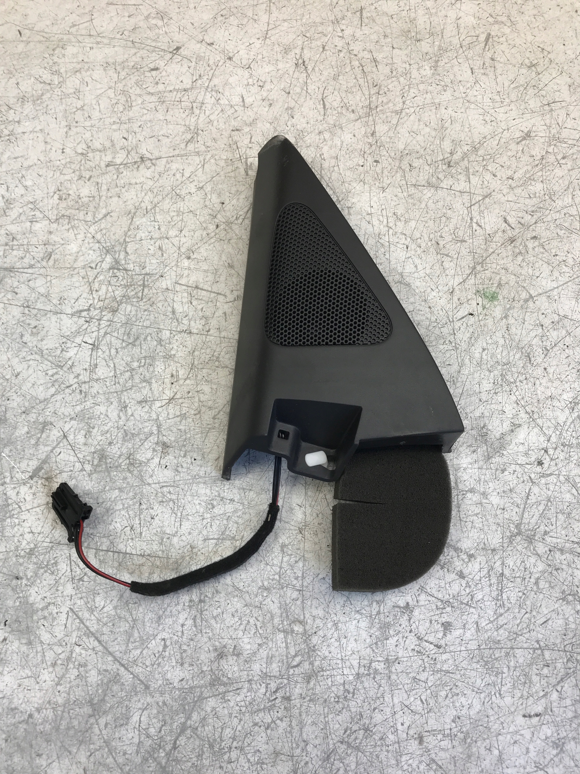 speaker spoiler left front VW TIGUAN 5N0837993B