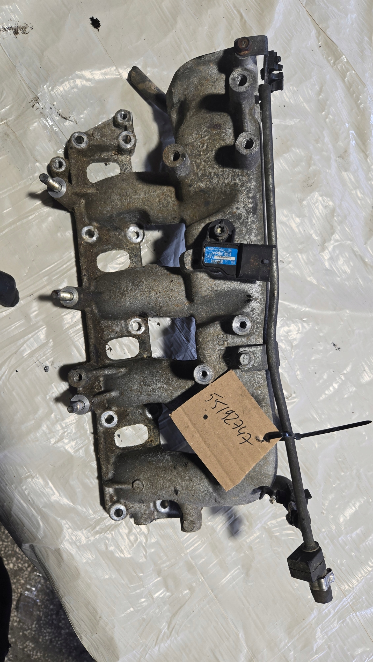 intake manifold OPEL ASTRA H 1.9 CDTI 55192747