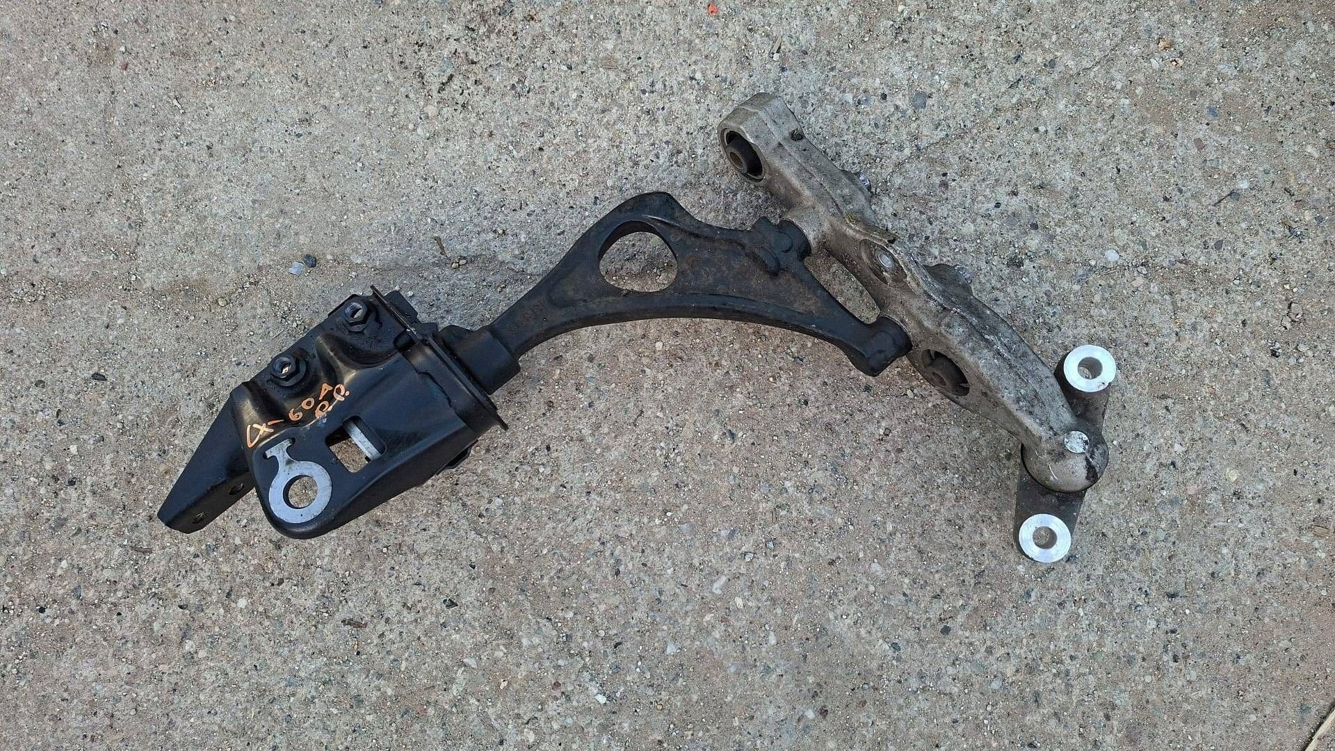 braccetto anteriore anteriore bocchetta destro Mazda CX-60 2.5 eskyactiv