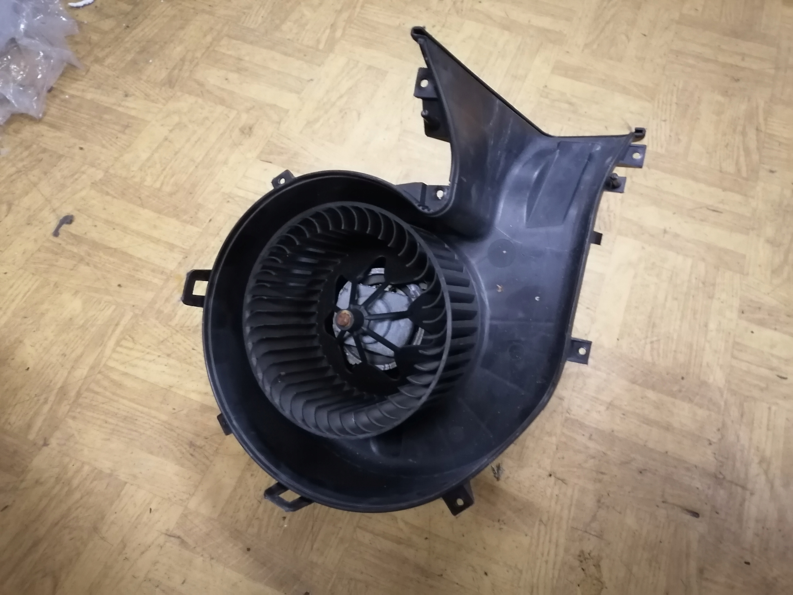LÜFTER DMUCHAWA DES LÜFTERS OPEL SIGNUM 985852T