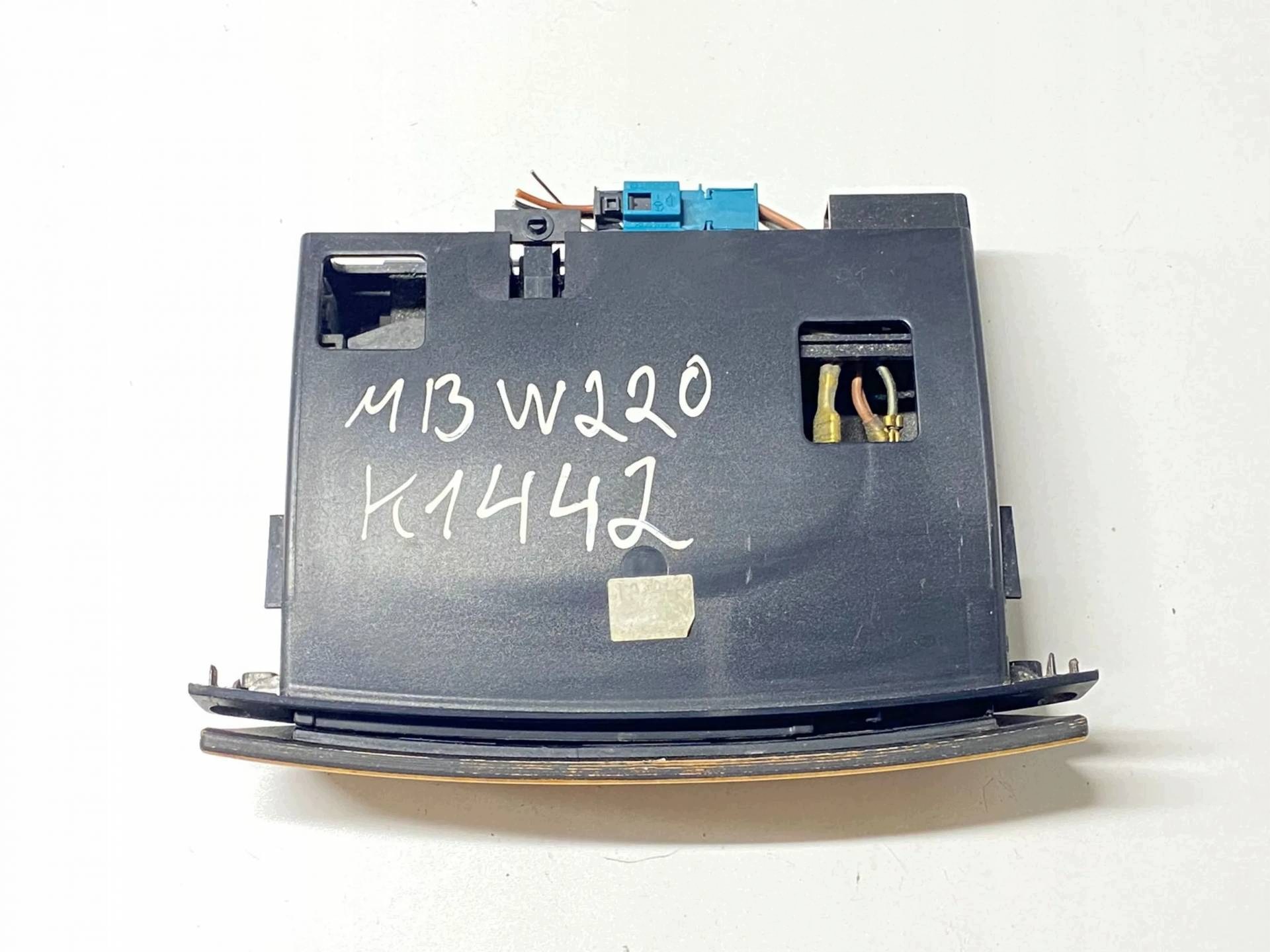 ashtray front Mercedes-Benz S W220 2001 A2206800252