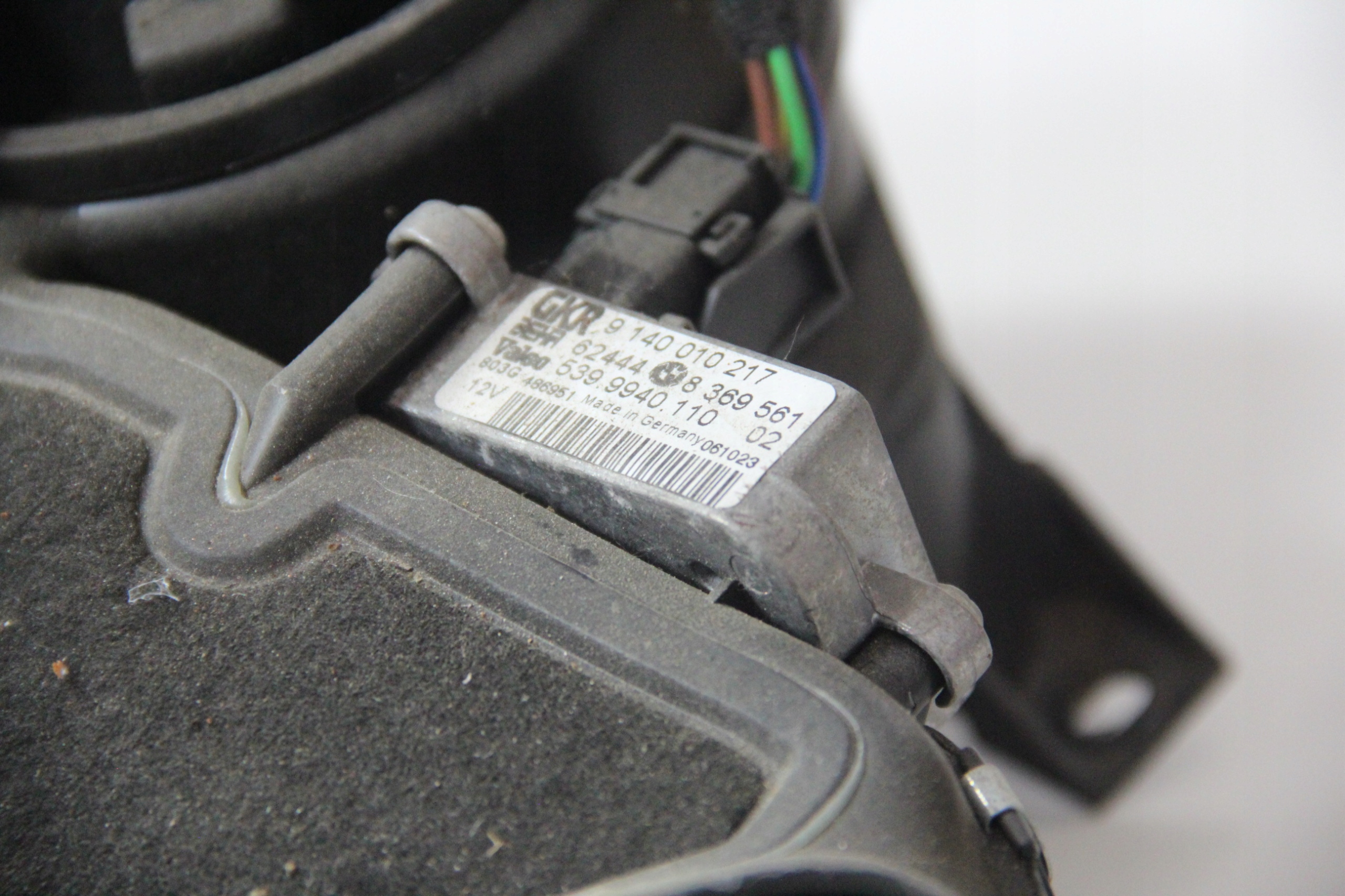 Range Rover III L322 wentylator dmuchawa tył tylna Producent części Land Rover OE