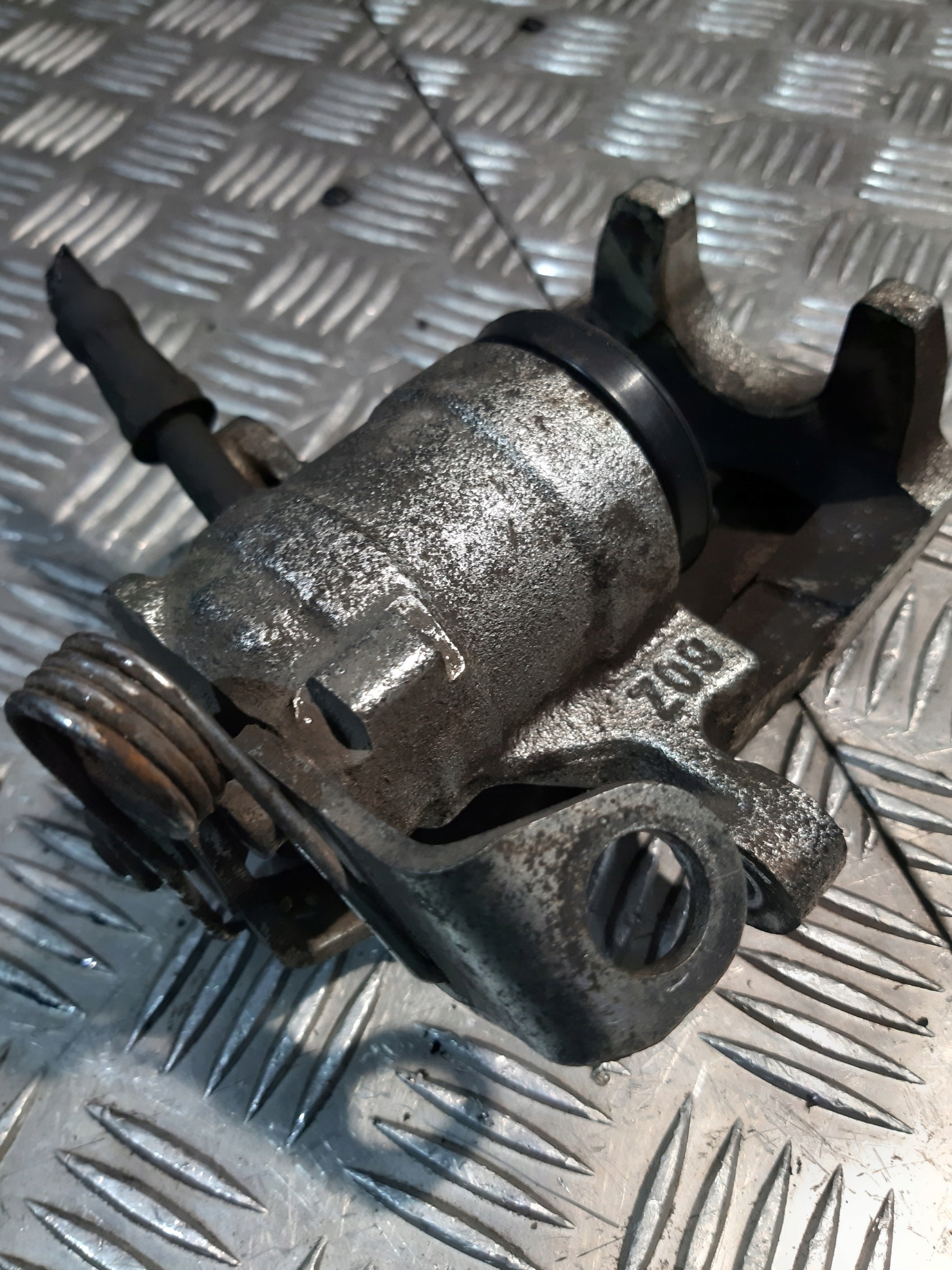caliper brake left rear part FORD GALAXY and 2.3B