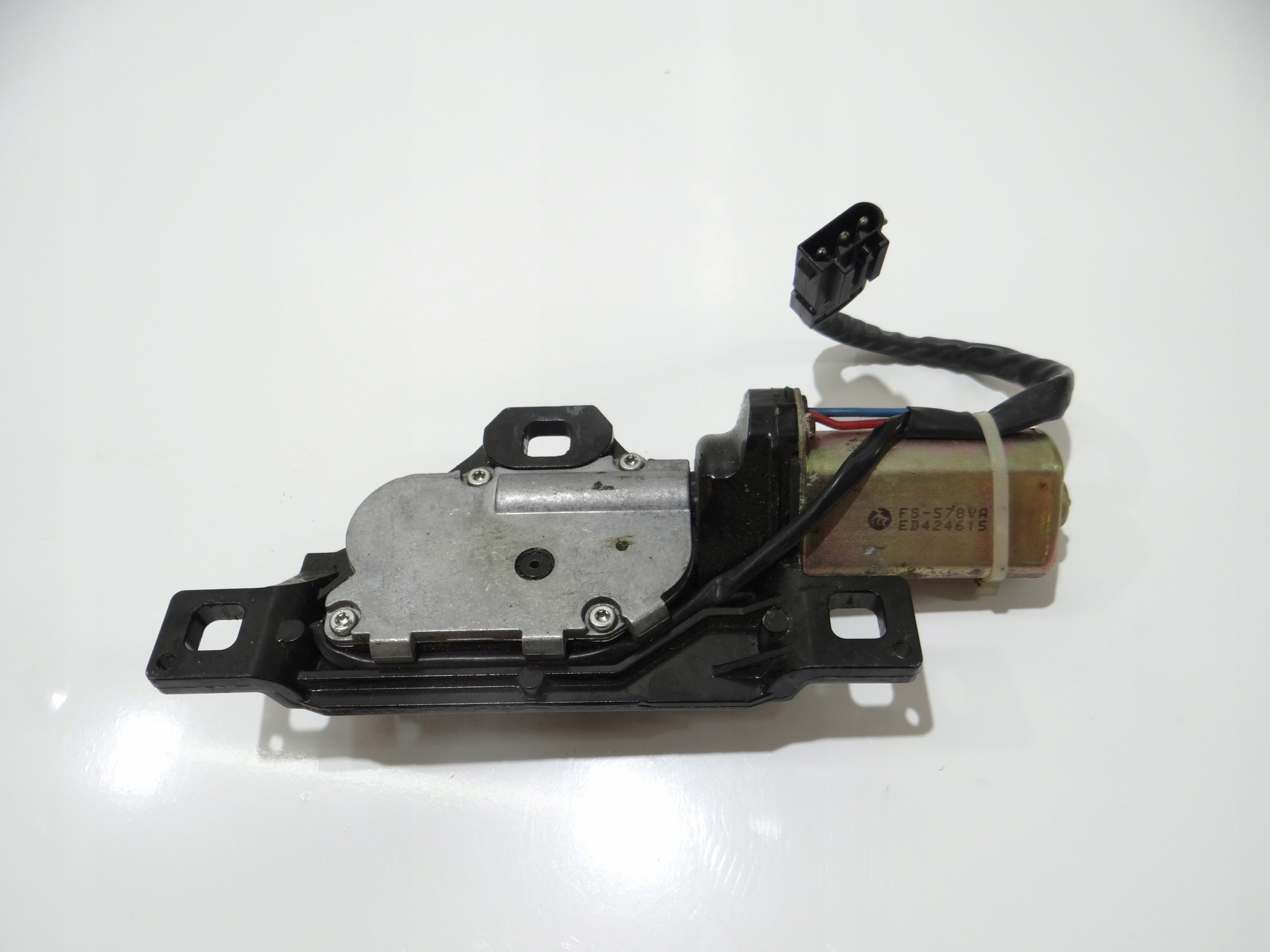 BMW E61 LIFT lock RYGIEL bonnet boot 7129931