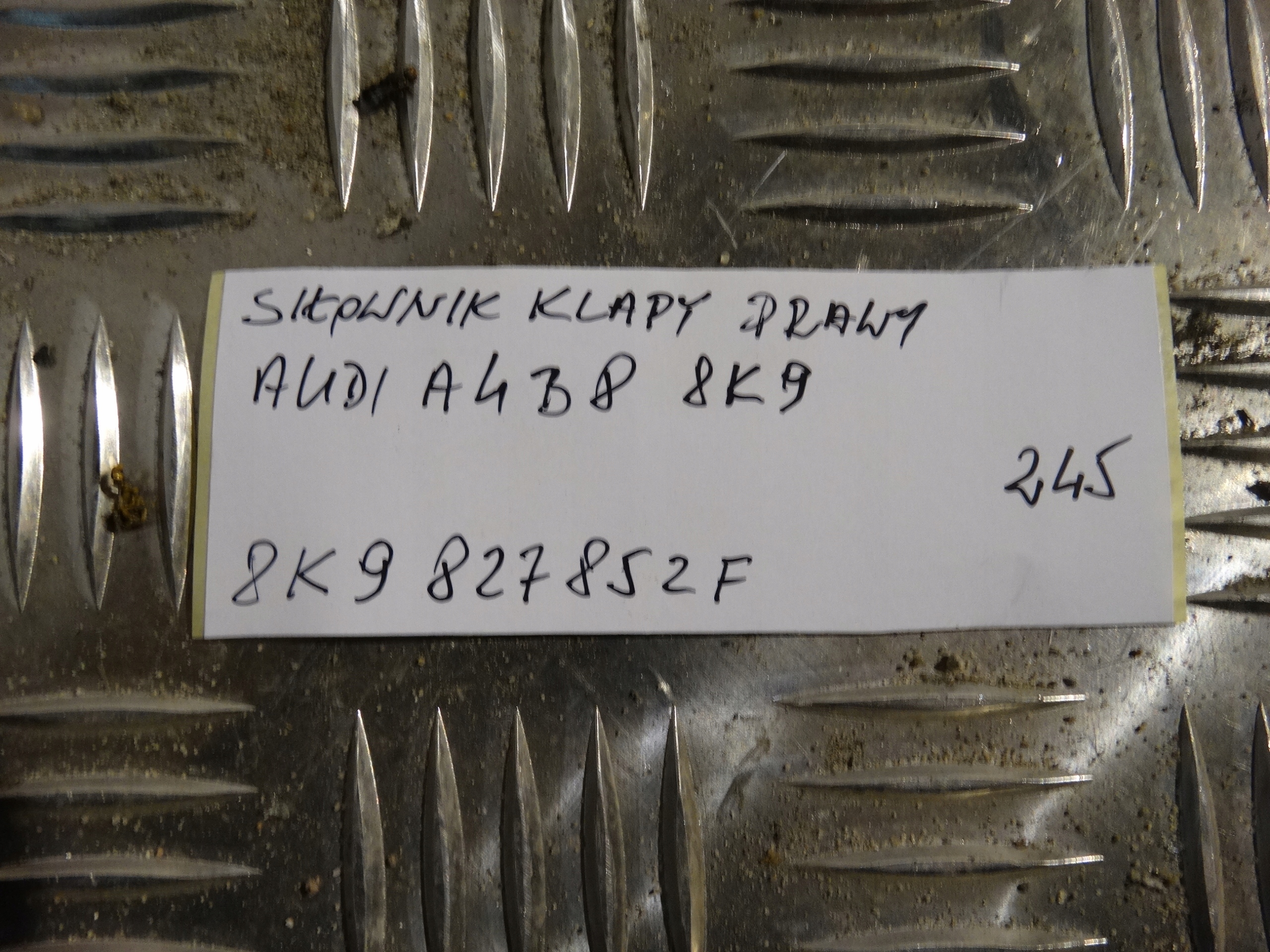 IDEALNY damper bonnet right AUDI A4 B8 8K9 1