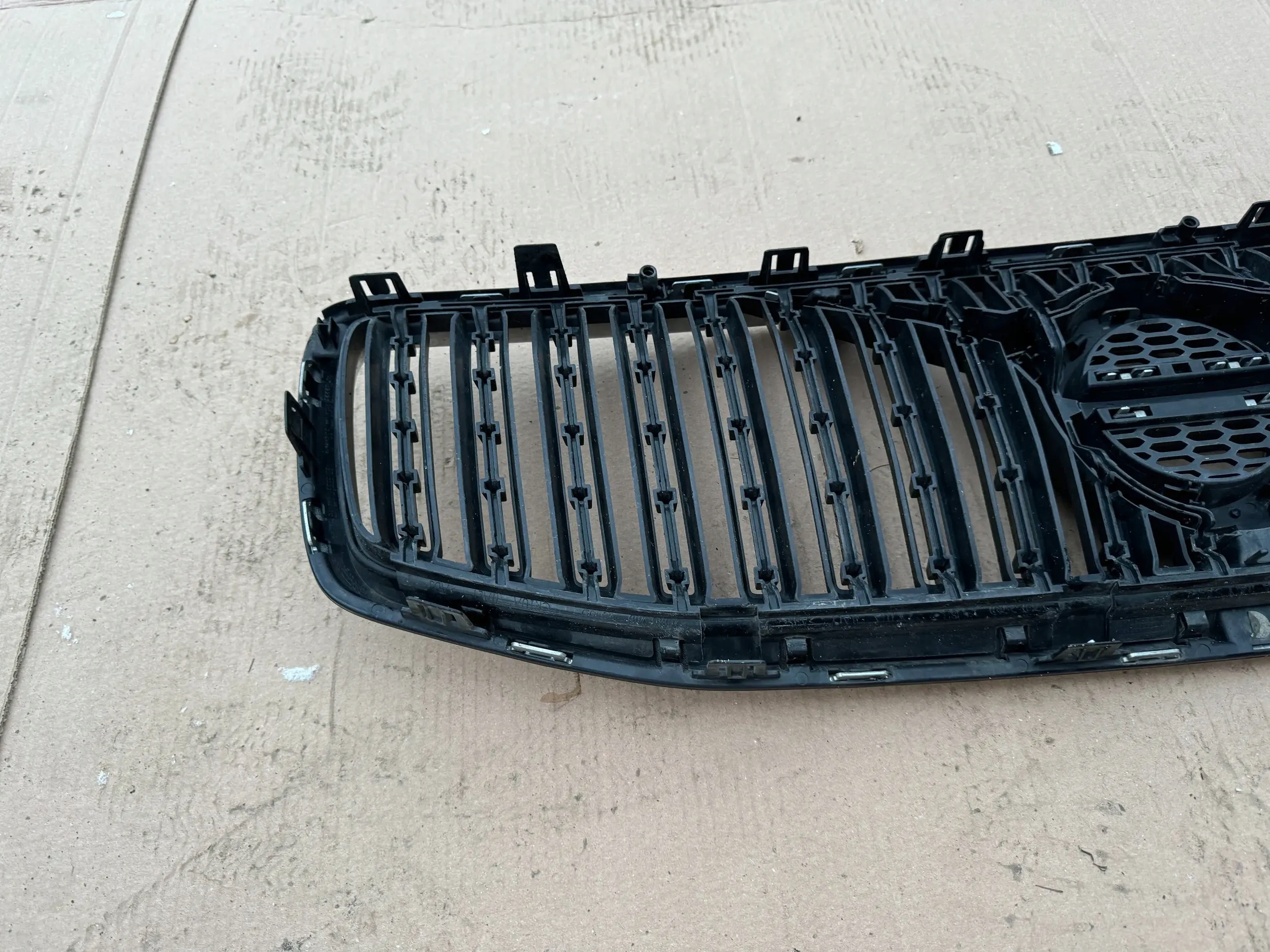 Volvo S60/V60 S60 Kühlergrill FRONTGRILL Kühlergitter - Thumbnail 7