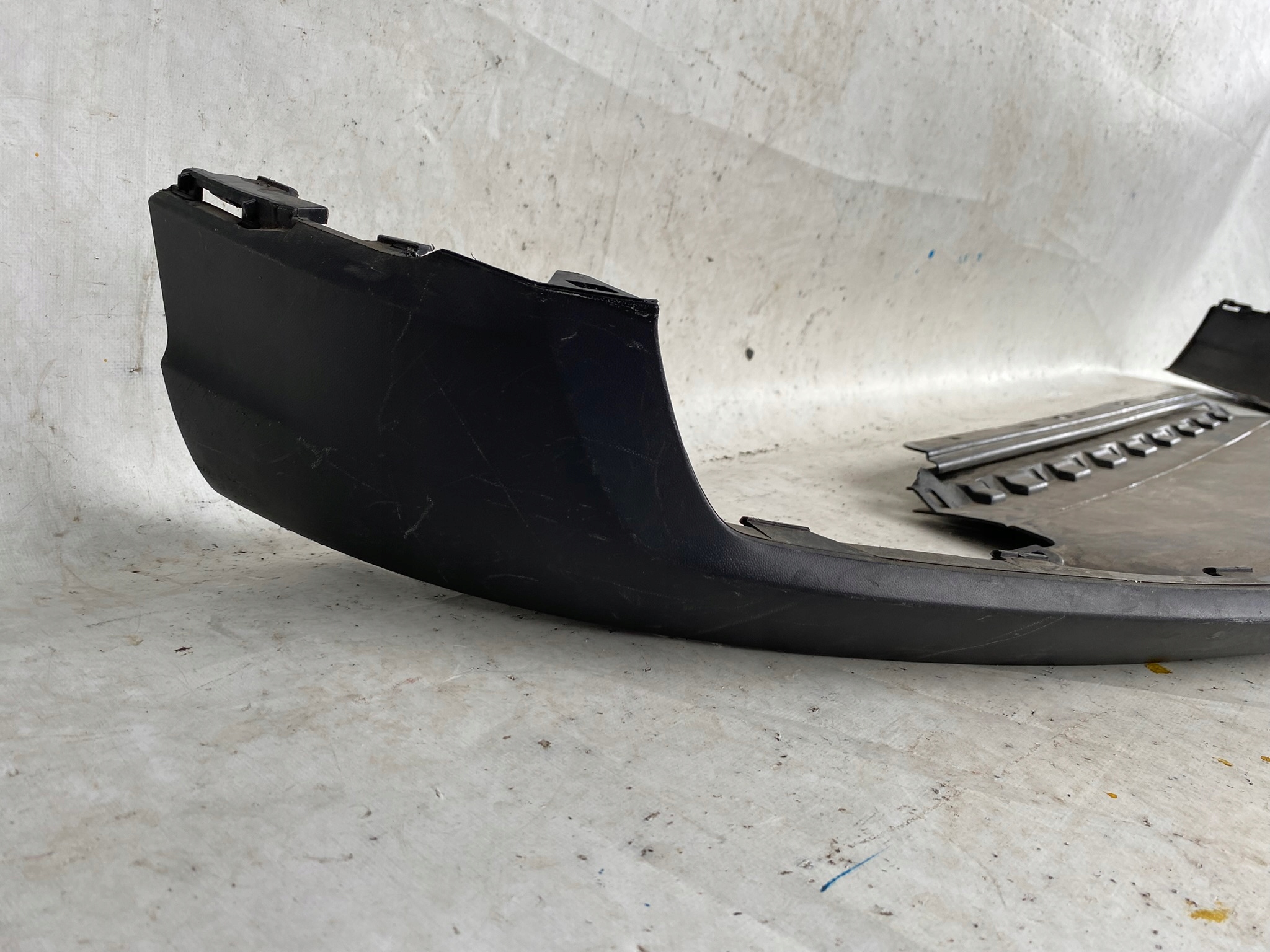 VW TAIGO 2G7 SPOILER nárazníku předek přední 2G7805903B