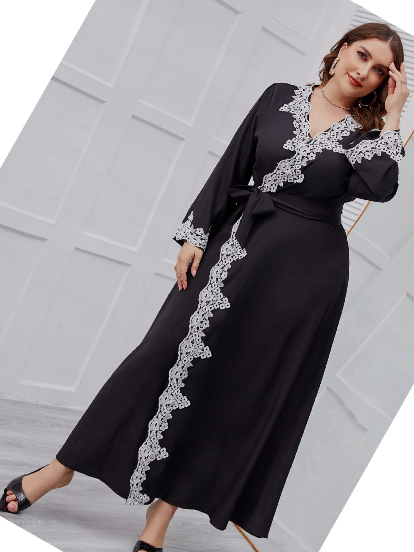 Šaty Návštěvní Maxi Černobílá Krajková 3XL 46