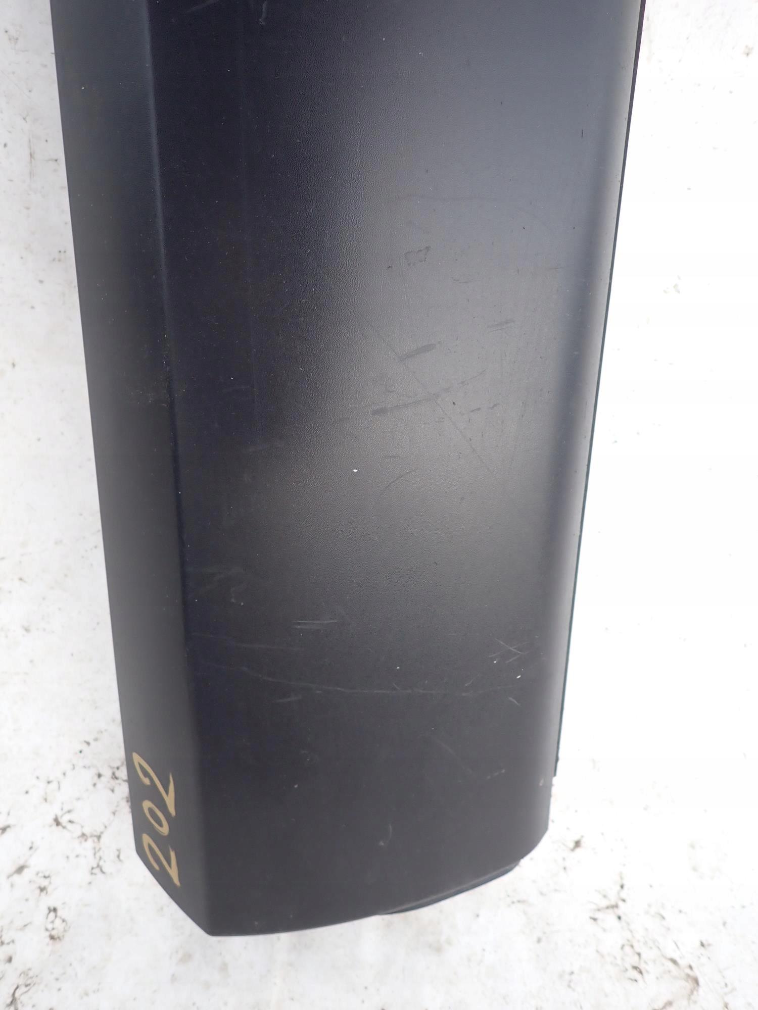 JAGUAR F-PACE 16-> moulding door left rear part