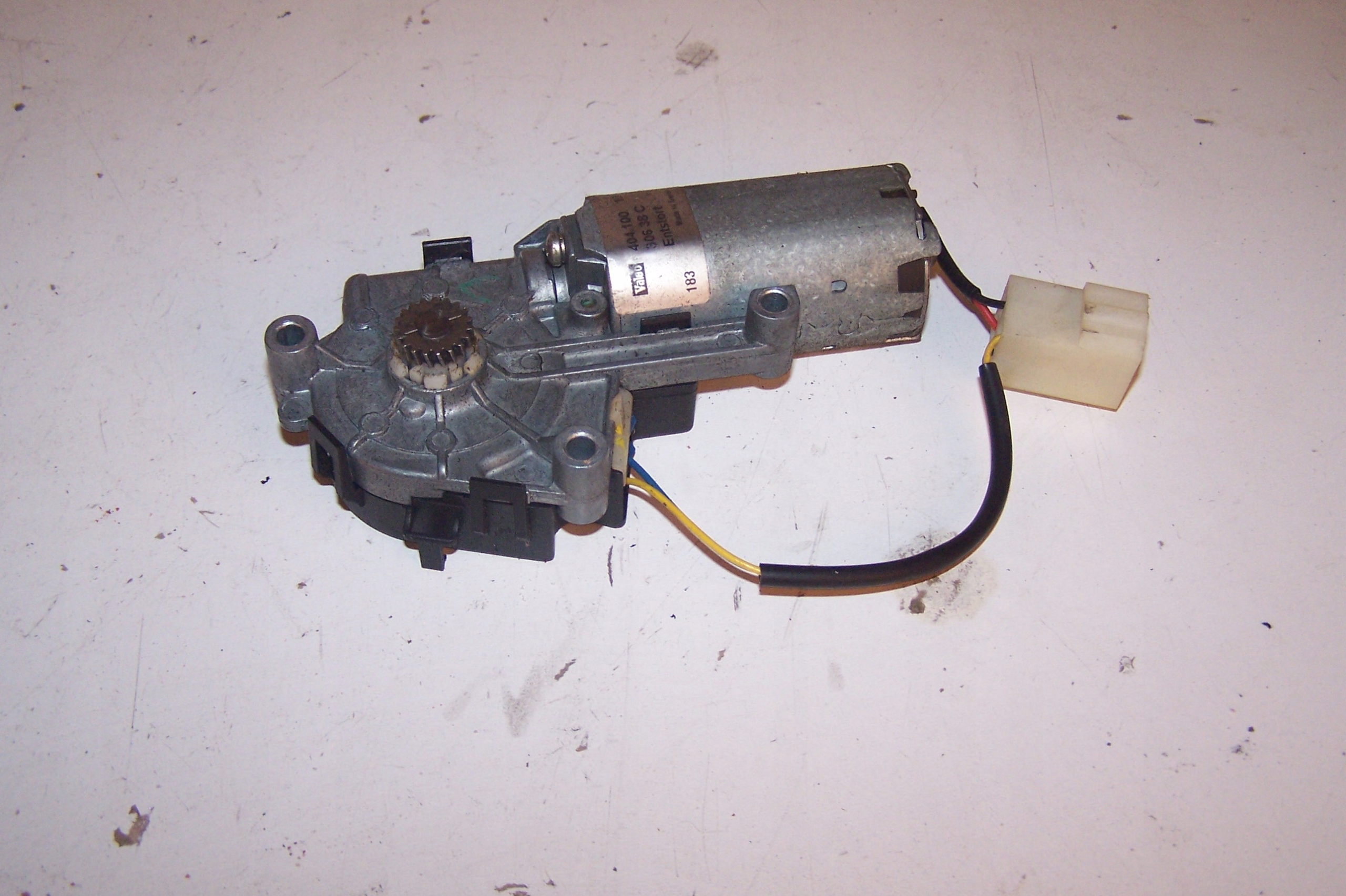 Silniczek Szyberdach Vito W638 WEBASTO A0058203442 Part manufacturer Valeo