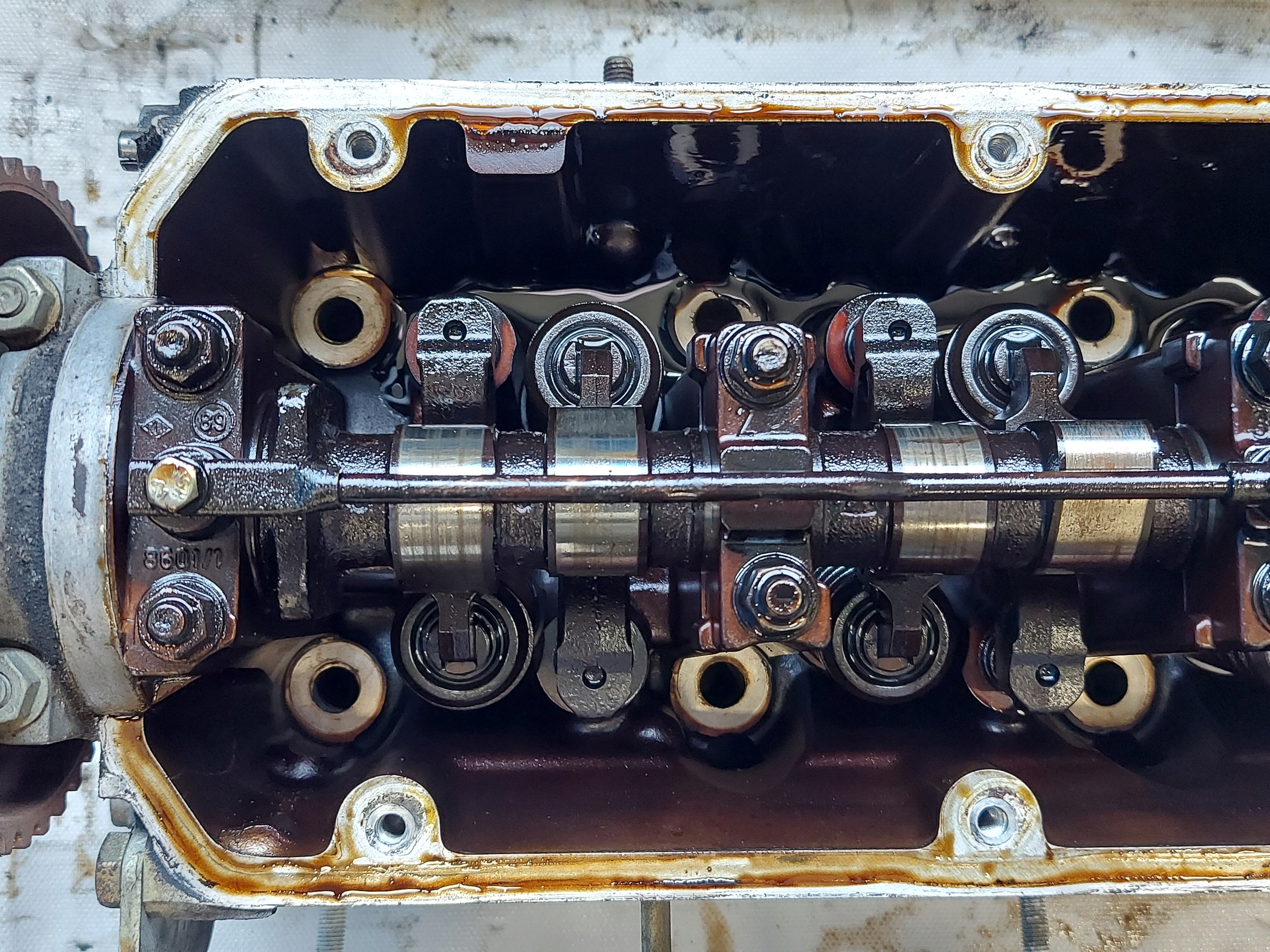 TESTATA BMW E36 E34 1.8 B 1706937111