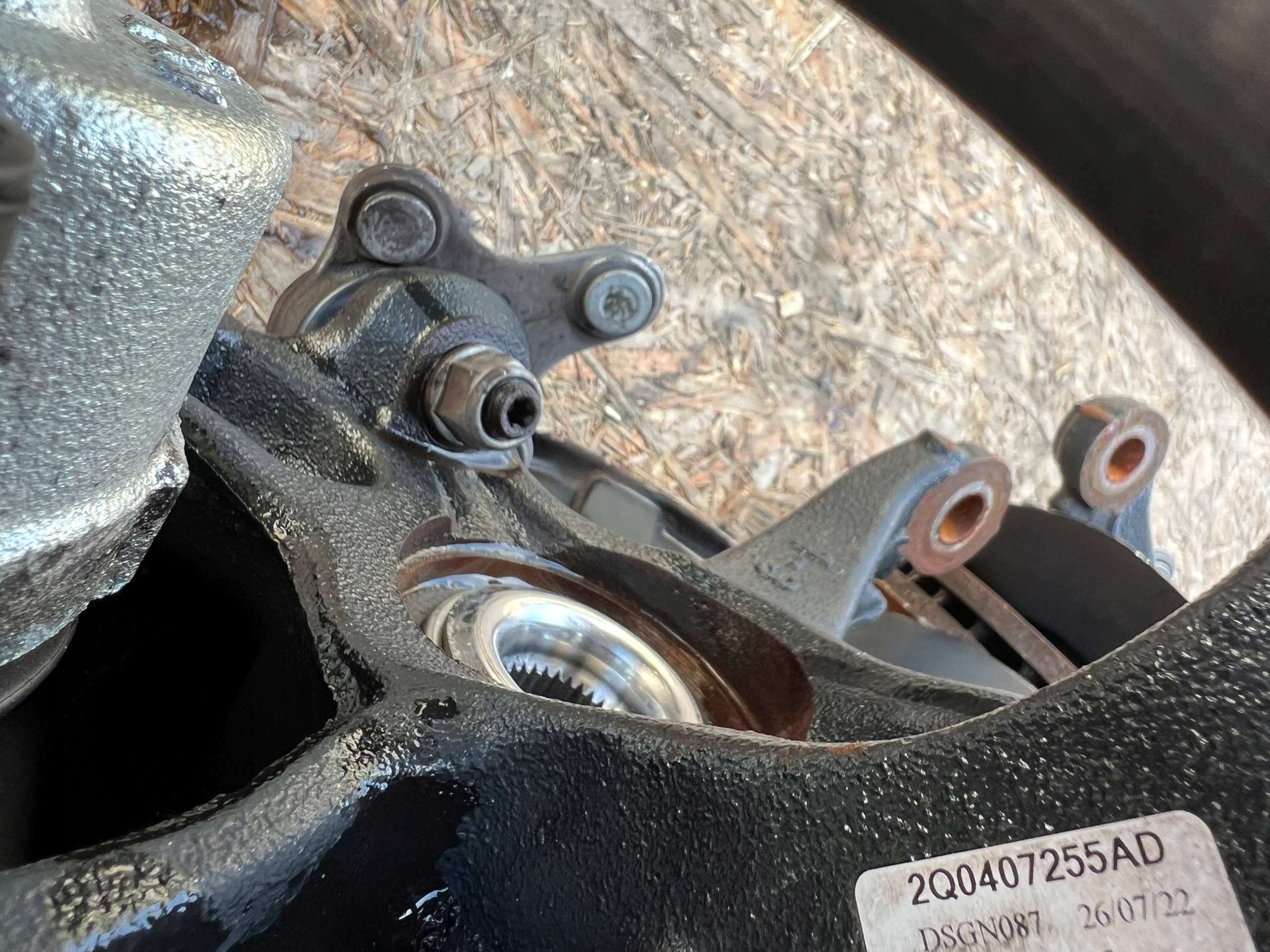 swing shock absorber left VW TAIGO T-CROSS KAMIQ ARONA