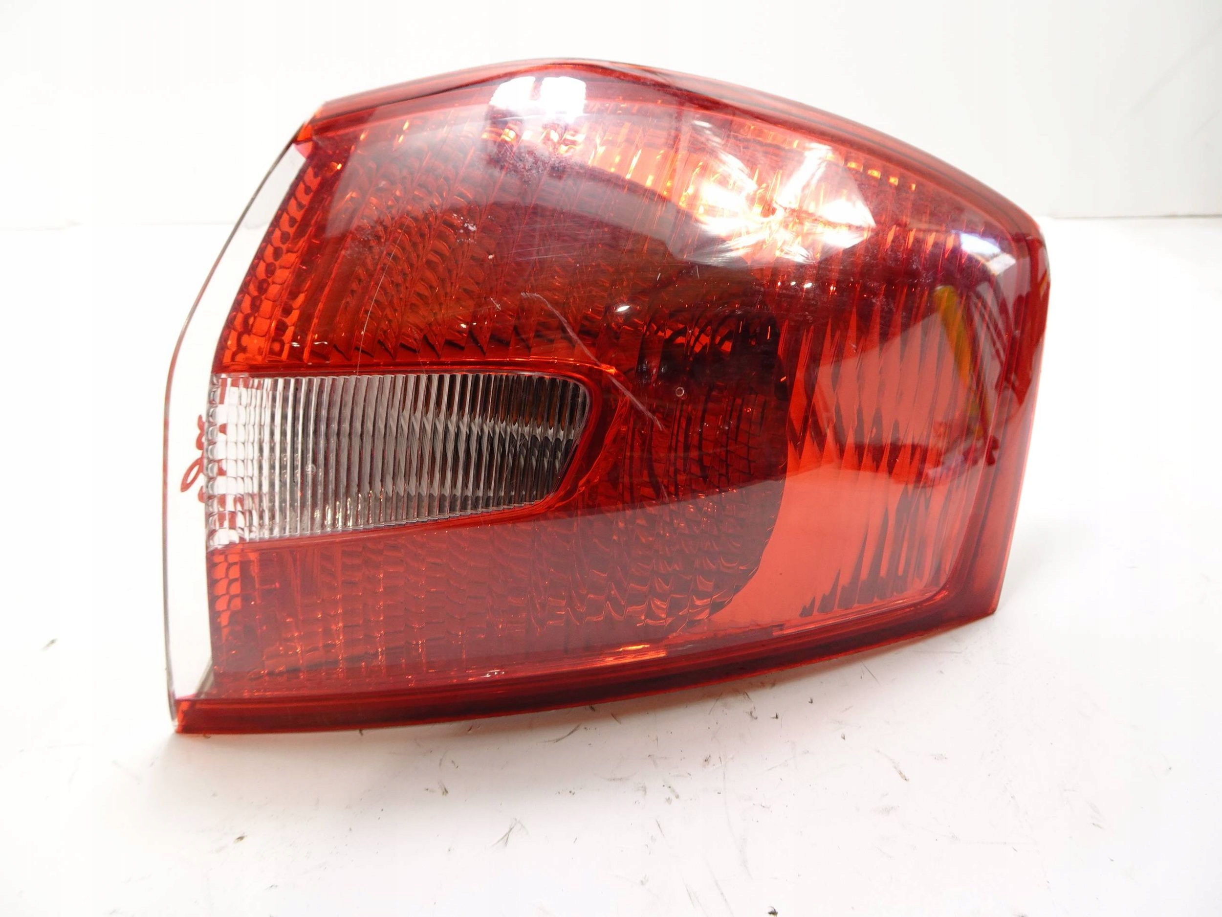 Lampa PRAWY tył Ford Kuga MK1