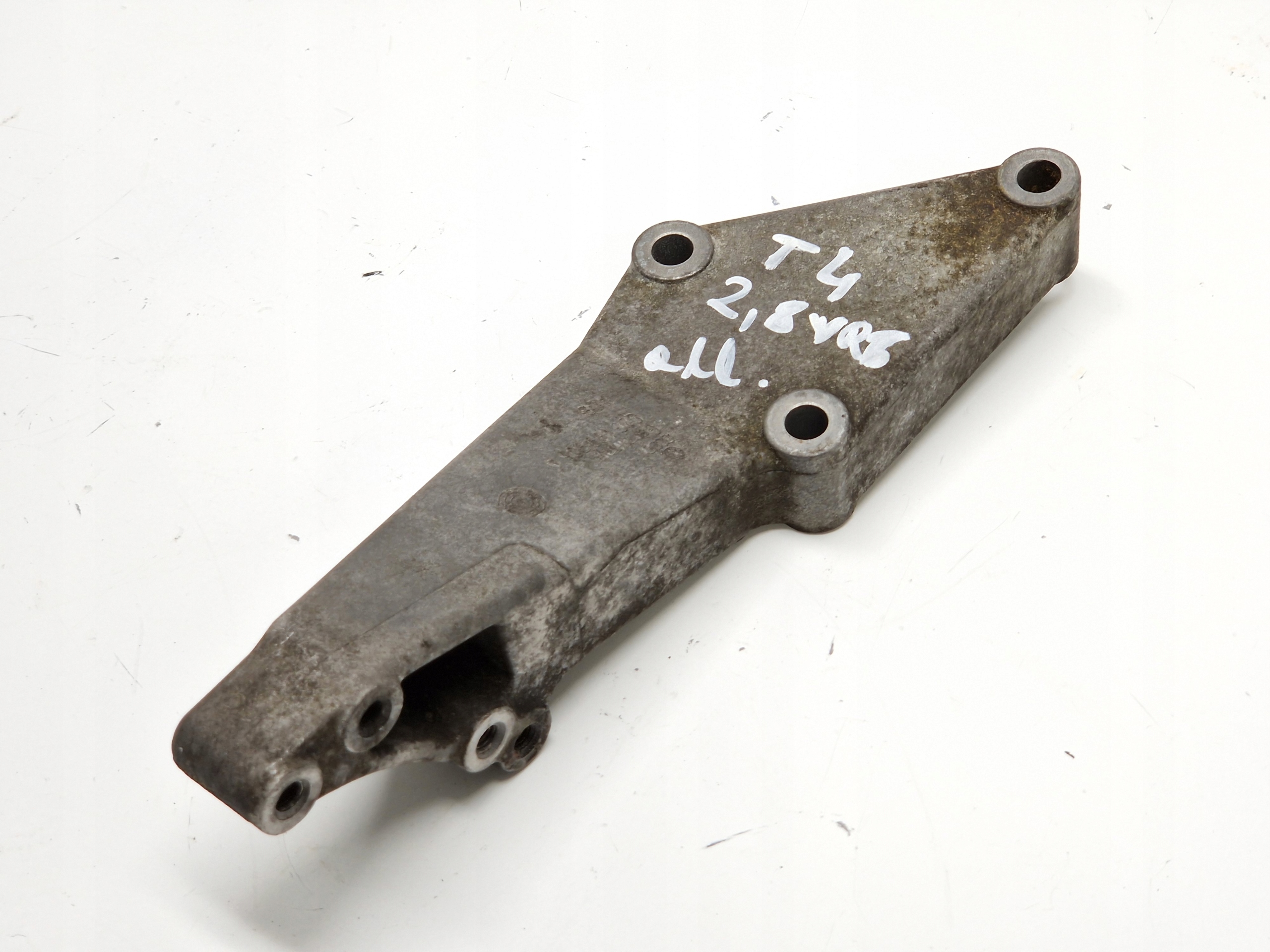 VW T4 2.8 VR6 ŁAPA PODPORA PÓŁOSI SKRZYNI 02G409905A