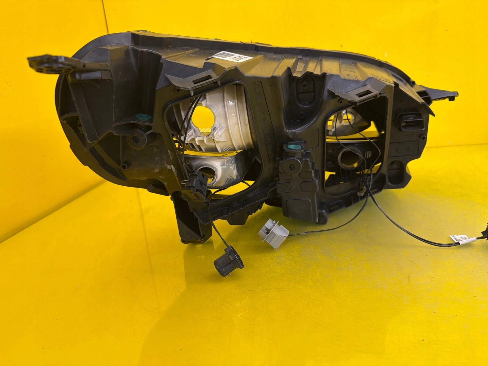 light front left Peugeot Traveller Expert 16- EU