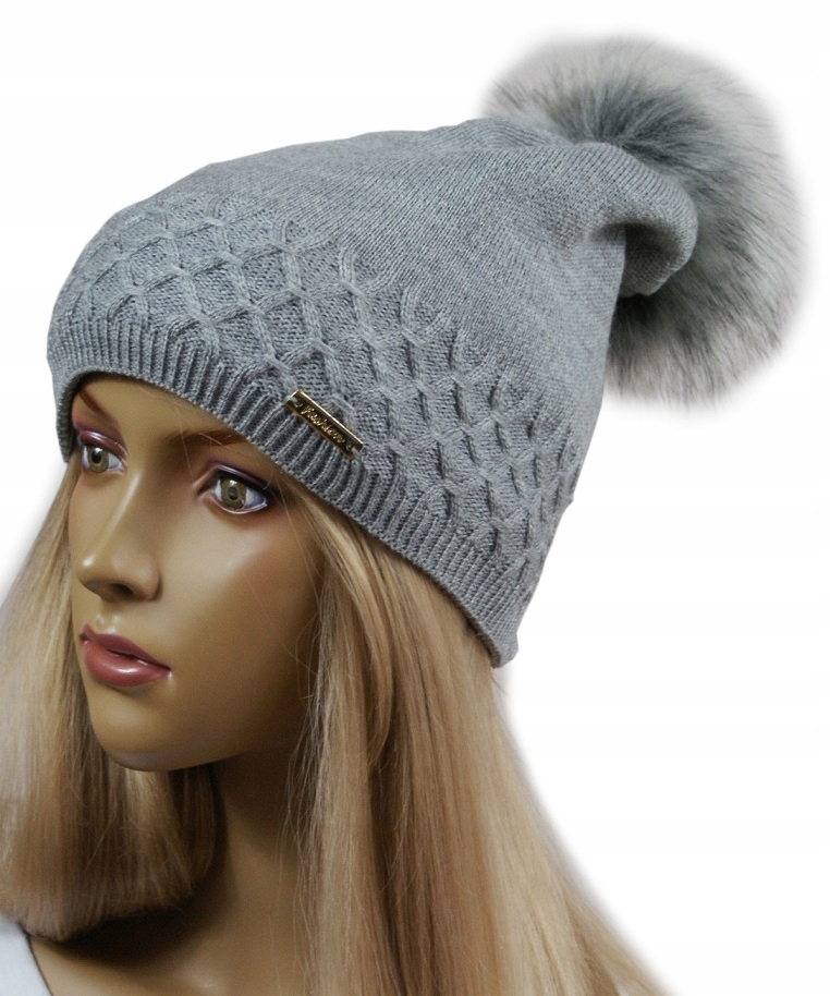 

Czapka damska Pompon # 30