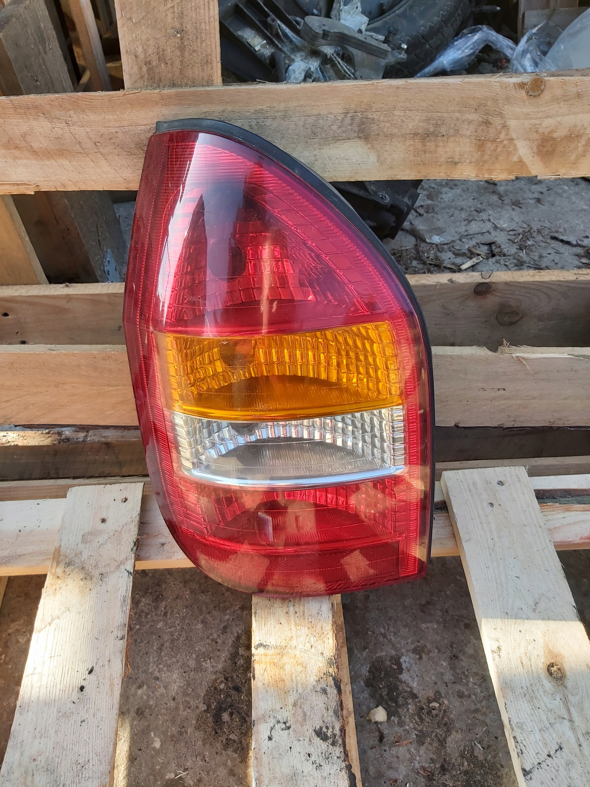 OPEL ZAFIRA light rear left without WKLADU ZAROWEK