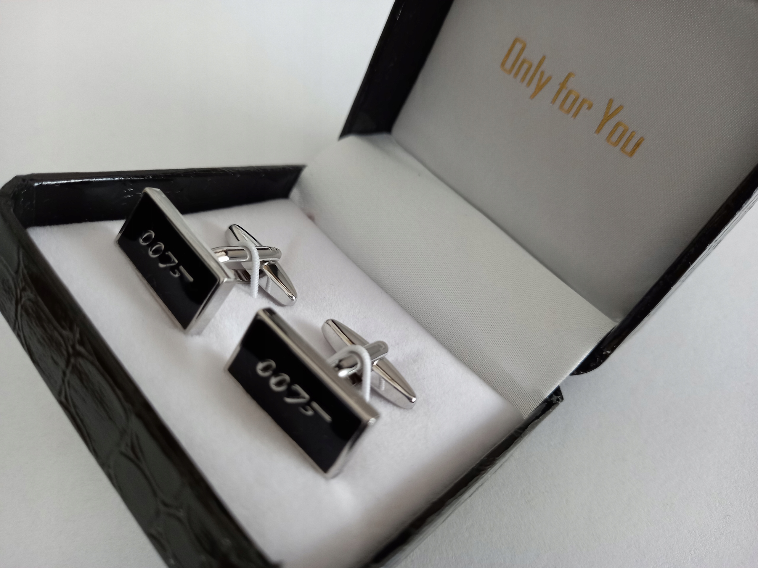 Spinki do mankietów koszuli James Bond Agent 007