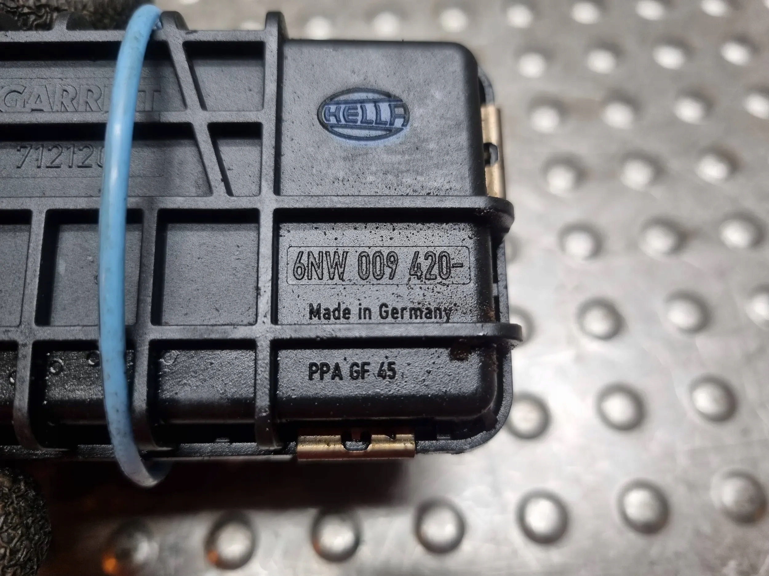 Nastawnik turbiny 6NW009420 BMW E90 E91 E87 E83 X3 E60 E61 Typ samochodu Samochody osobowe