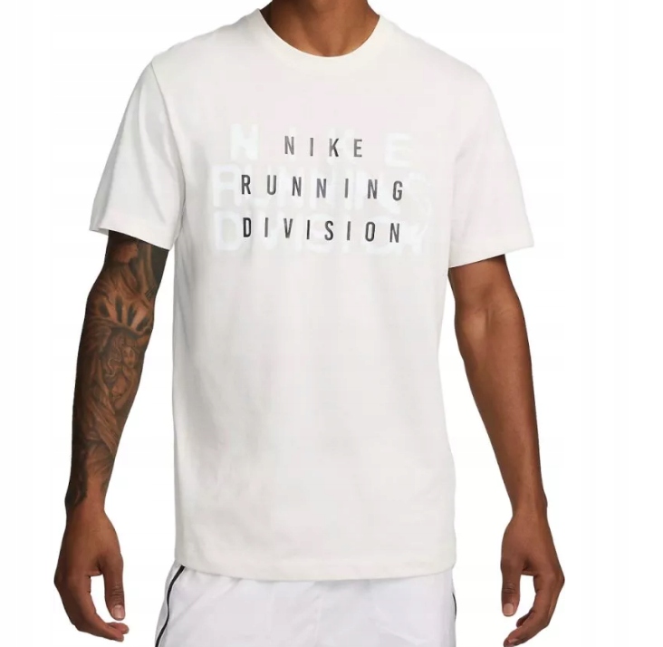 Tričko pánské bílé Nike Men Dri-FIT Running Division Tee FJ2356-030 vel. M