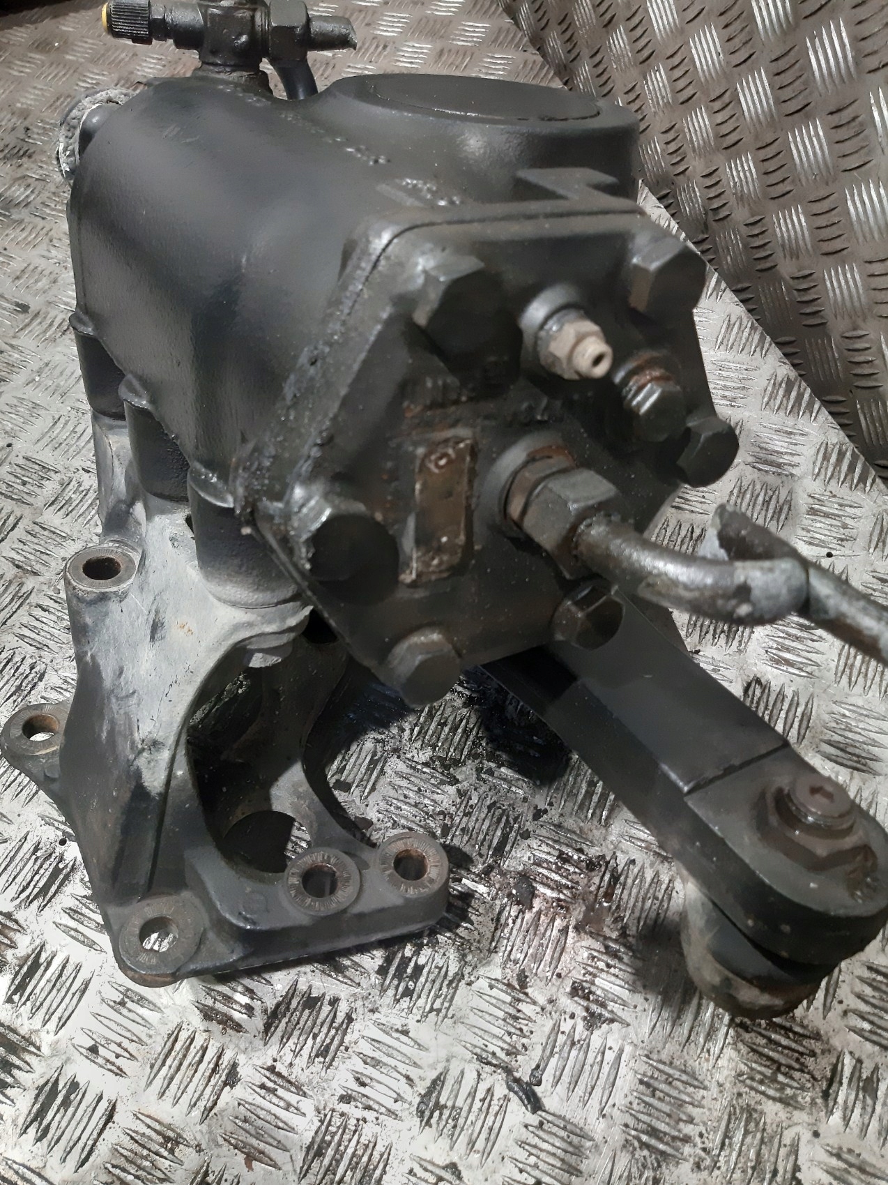 Boîter direction Boîter direction ZF MAN TG 410 98415D