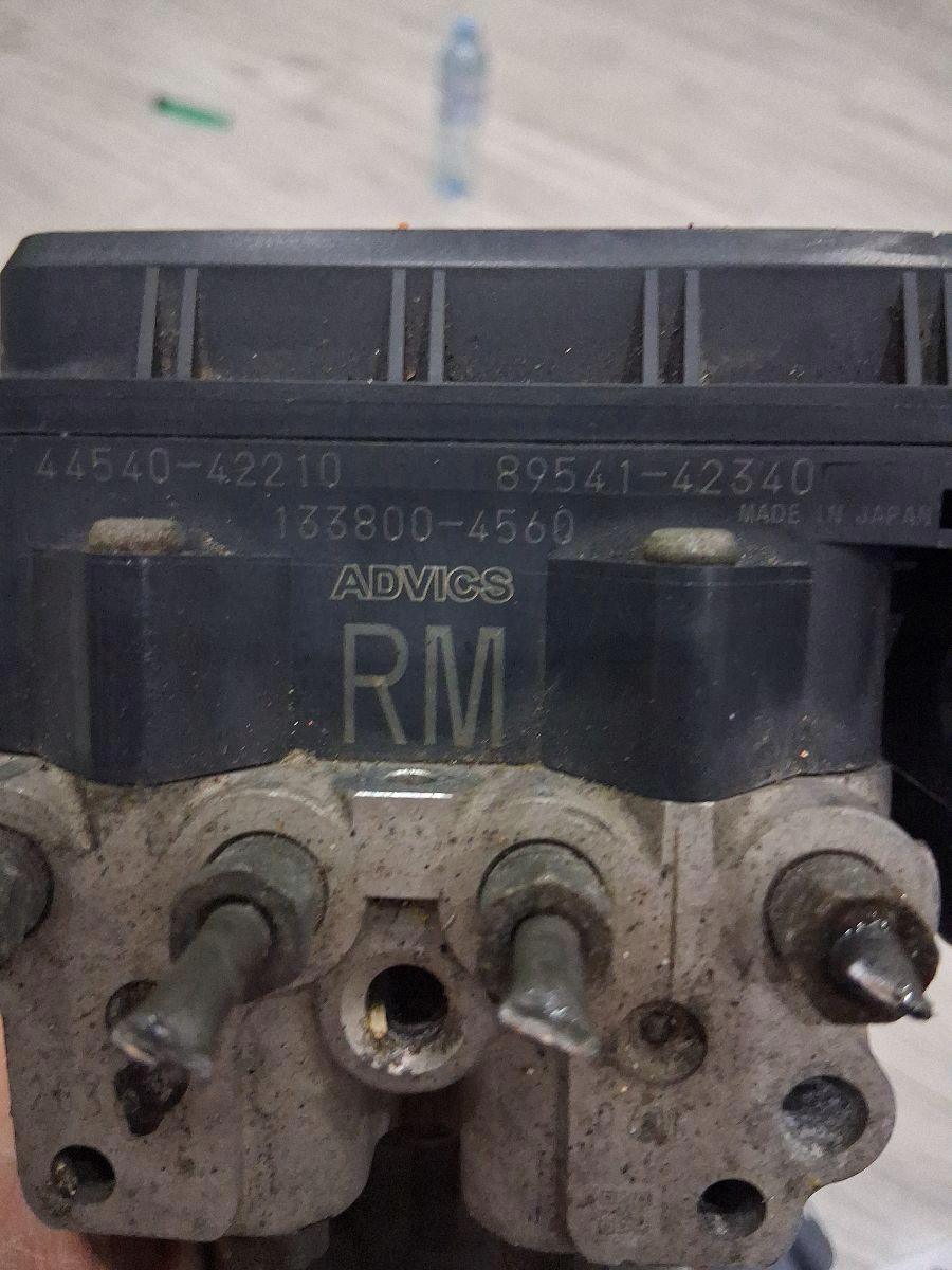 насос ABS TOYOTA RAV4 44540-42210 89541-42340