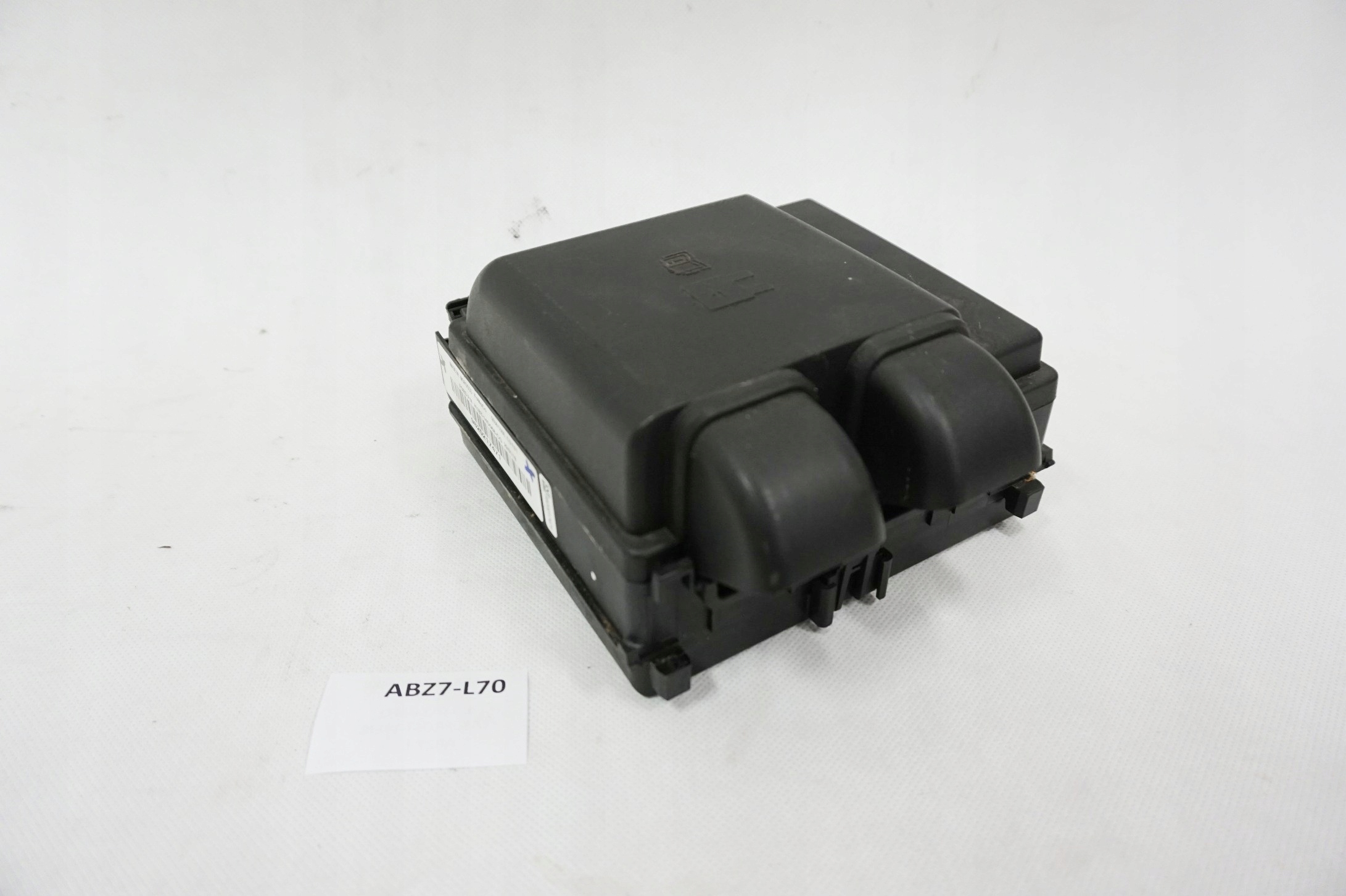 SKRZYNKA BEZPIECZNIKÓW FORD FIESTA ACTIVE VII MK8