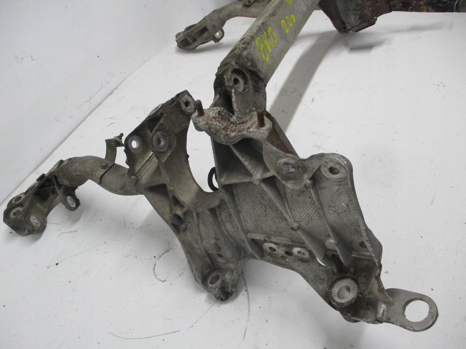 axle beam axle beam subframe AUDI A4 8K0 2,0D 12R