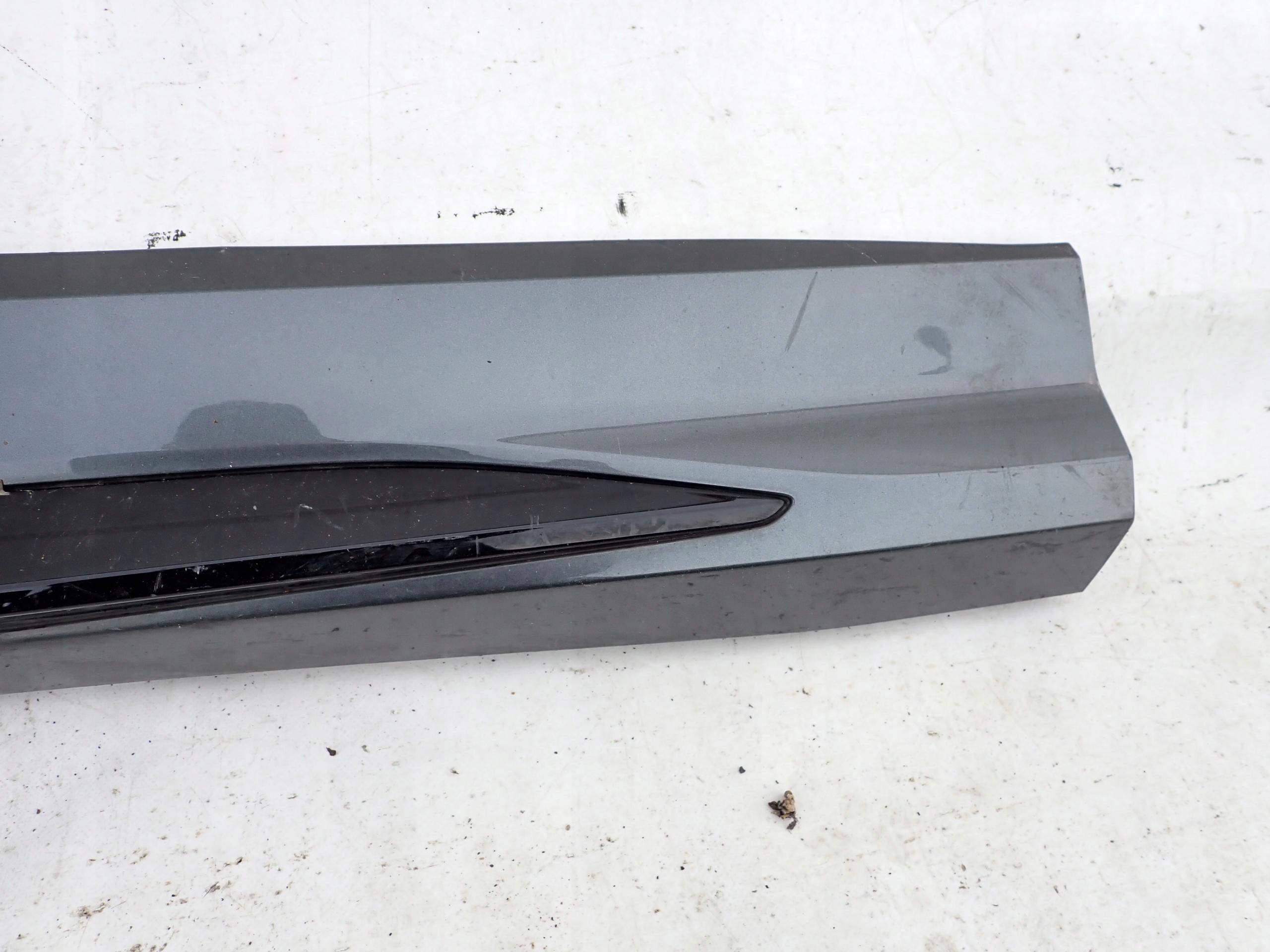 AUDI Q3 II 83A S-LINE 18- moulding door right front front