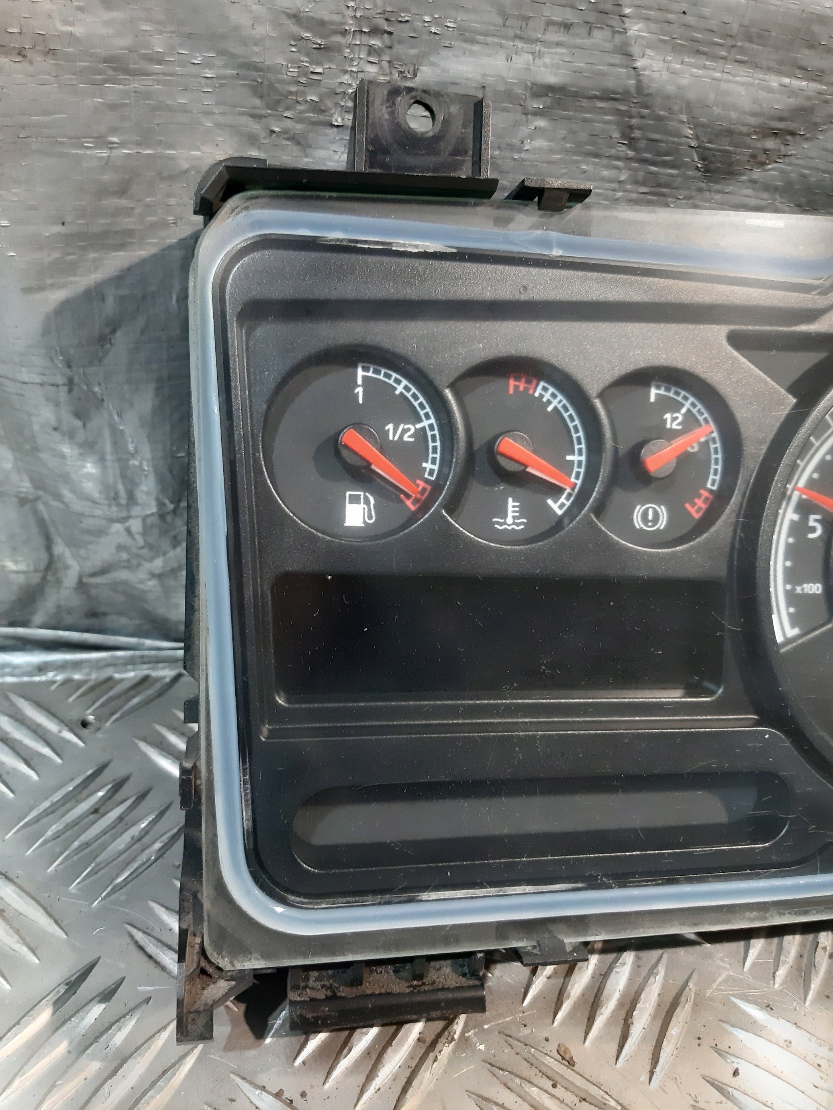 dials dials RENAULT PREMIUM DXI 7420977592-02