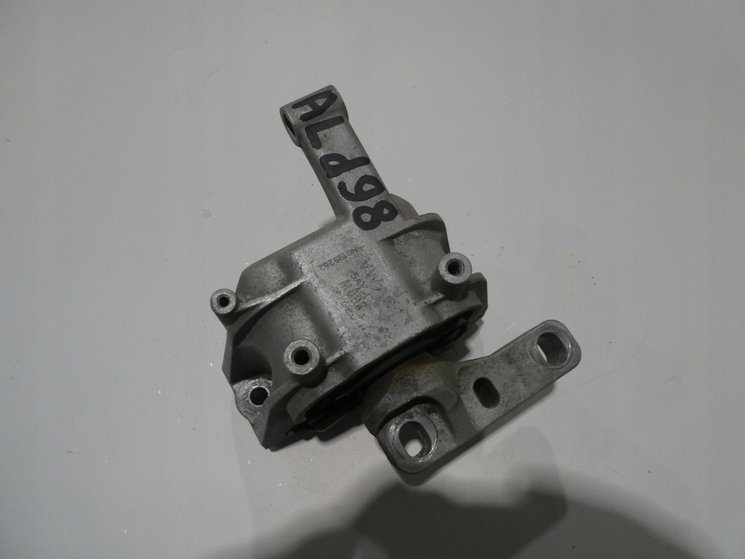 VW AUDI SKODA 2.0 TDI engine mount 5N0199262L