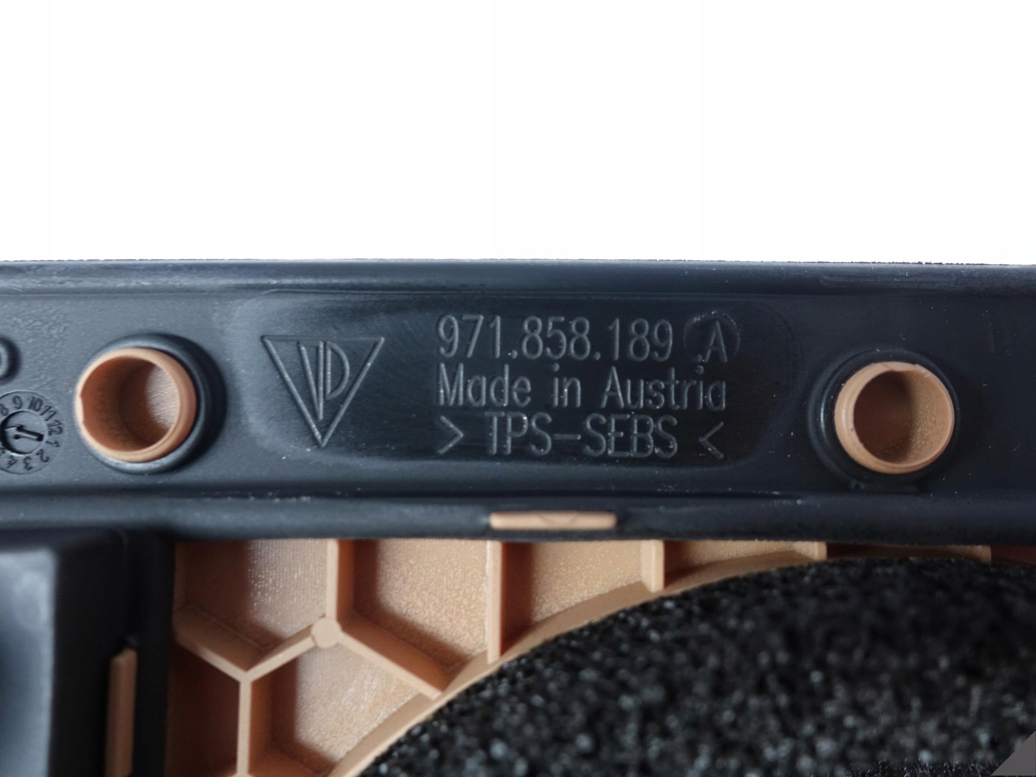 PORSCHE PANAMERA 971 Console PANEL LUXORBEIGE
