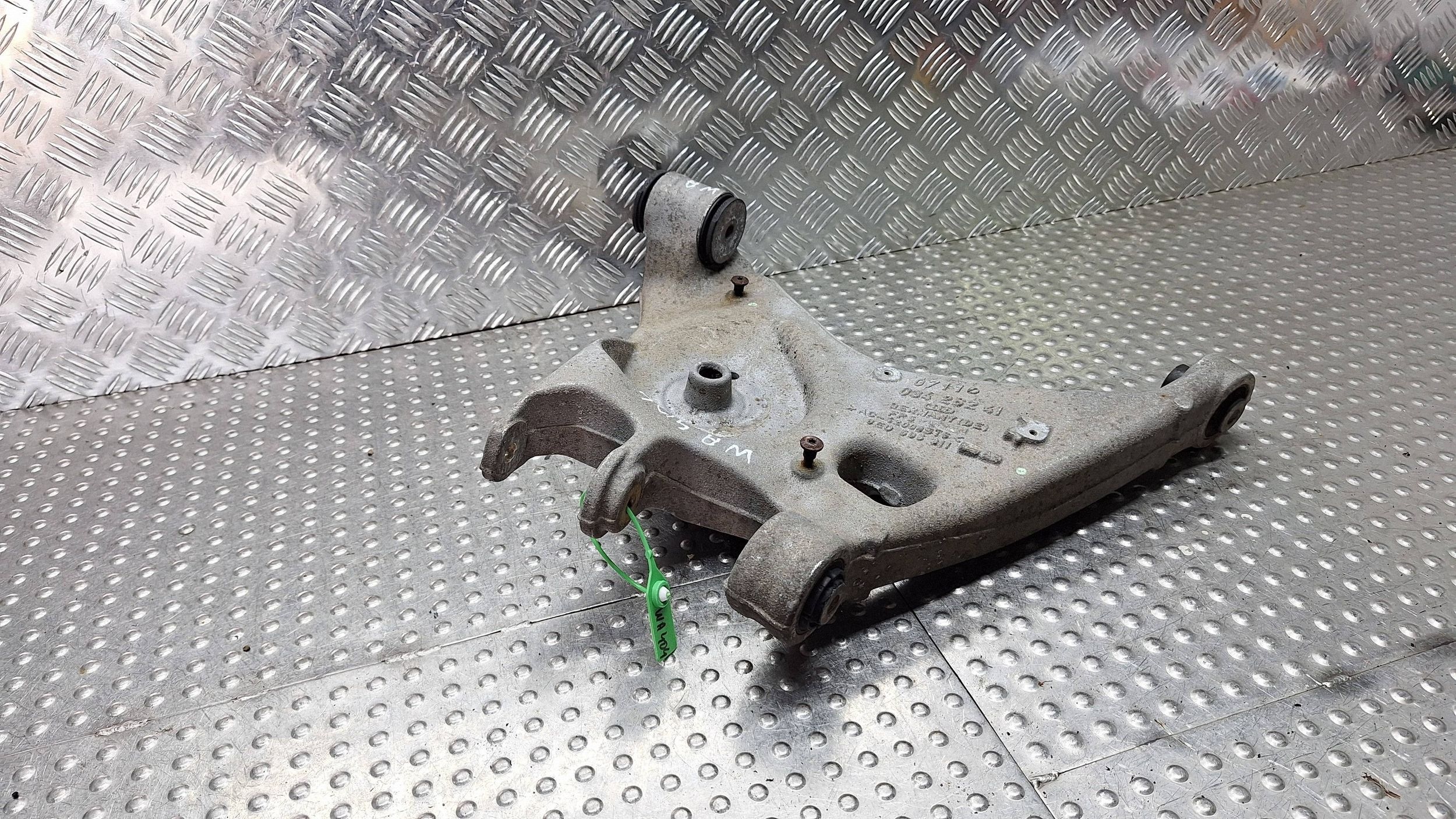 Querlenker links heck 8E0505311AE AUDI A4 B6 B7