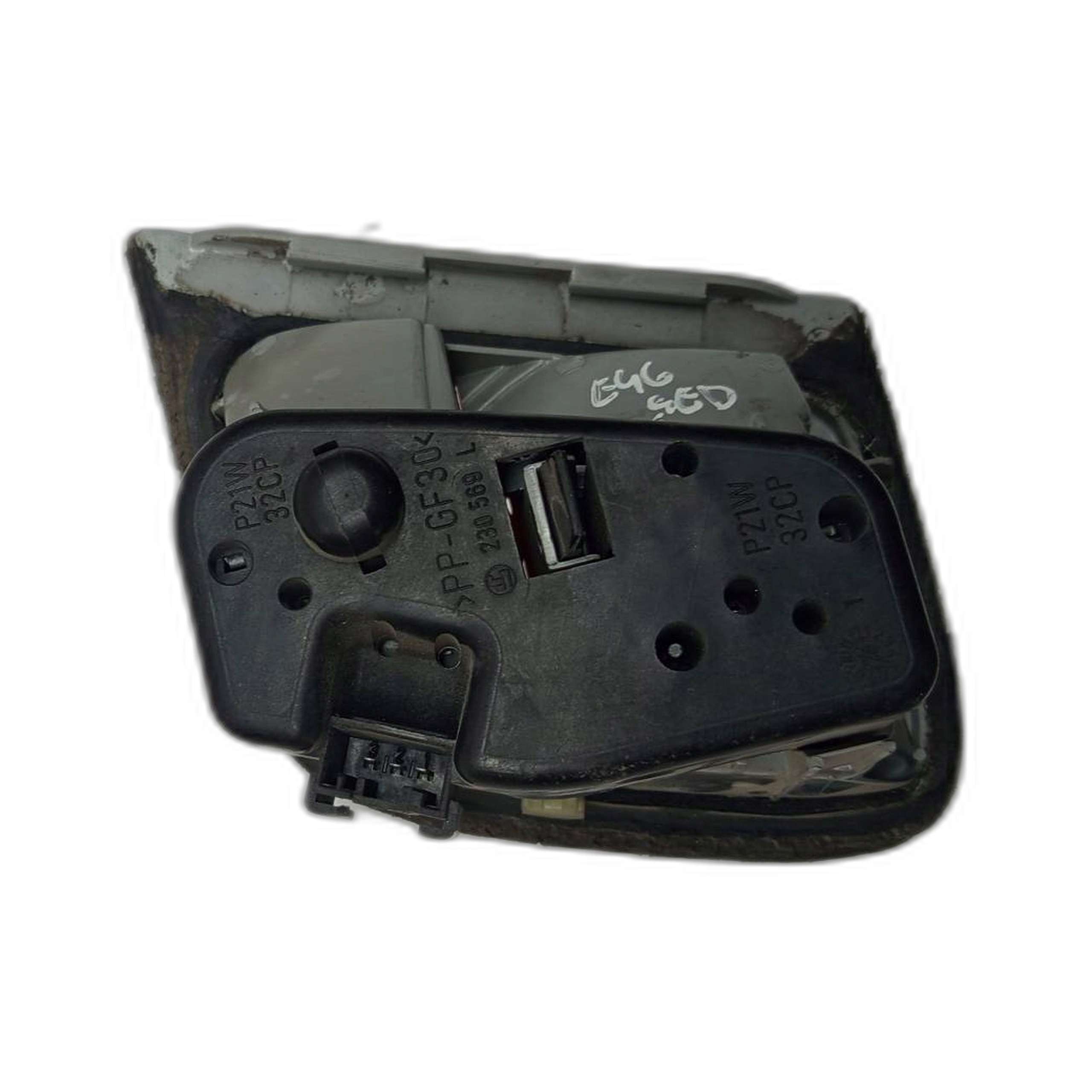 light left rear part BMW E46 318 and 2.0 16V N42B20 8364923