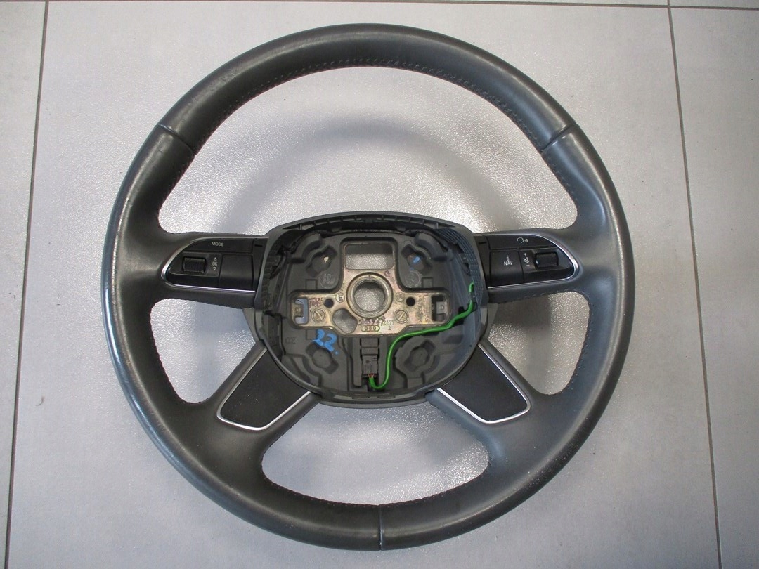 Volant AUDI A4 8K0 lift 4 RAM