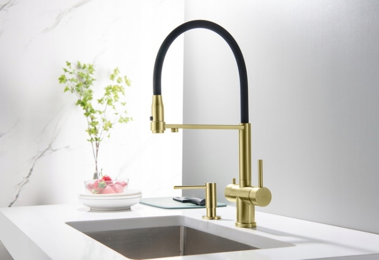 Kuchynská Batéria S Výsuvným Výtokom A Filtrom Vody