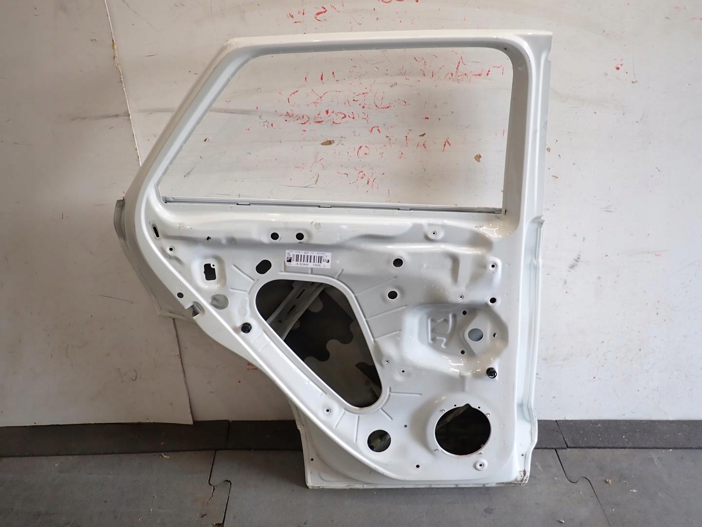 door rear part rear. left VW T-ROC 2017- 2GA833311K