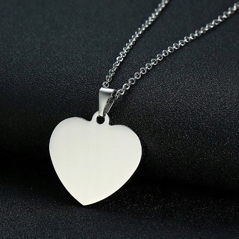 ZAWIESZKA DAMSKA SERCE Z GRAWEREM DLA PRZYJACIÓŁKI Motyw serce