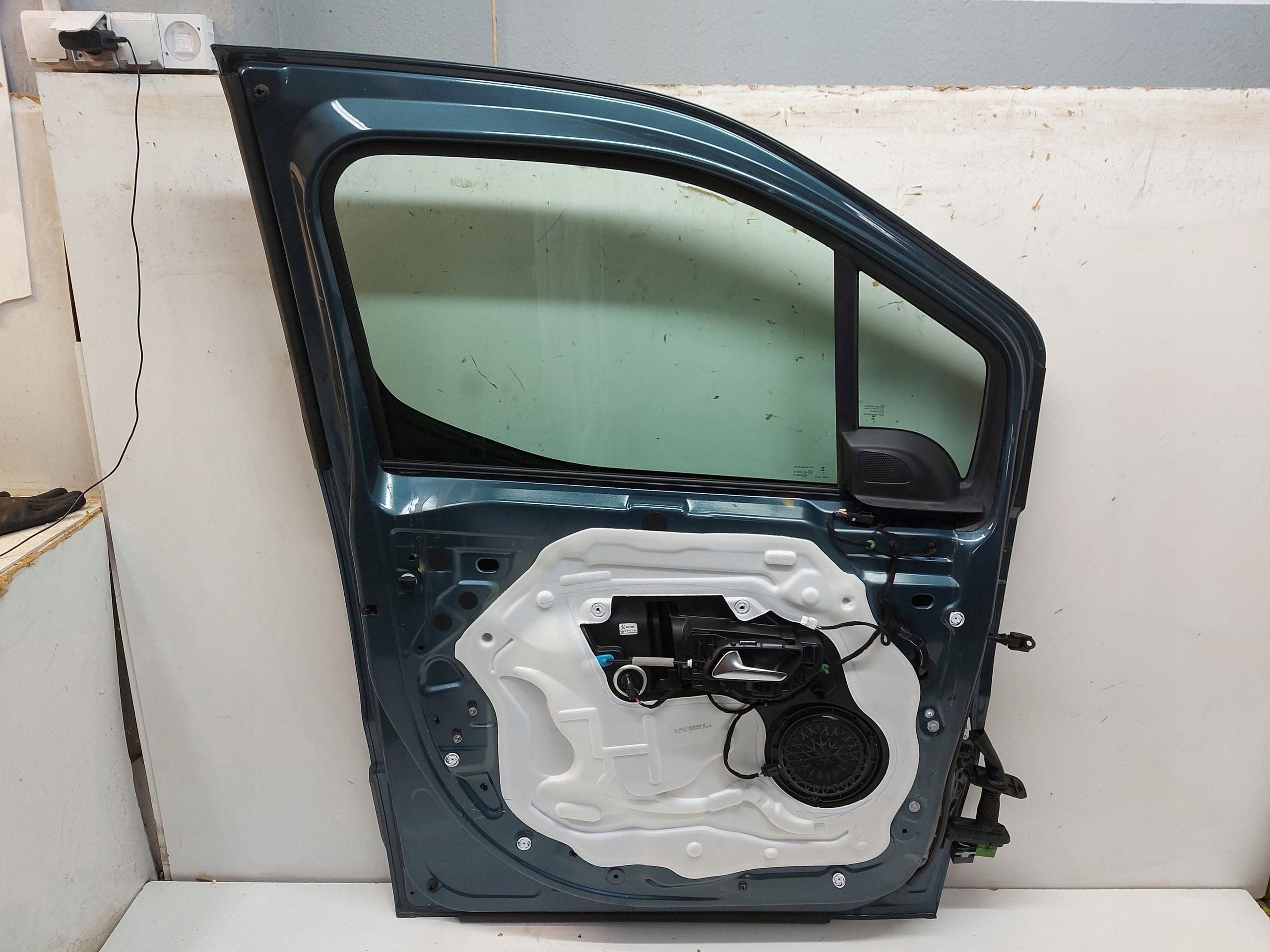 Citroen E-Berlingo IV dveře předek pravé 2024
