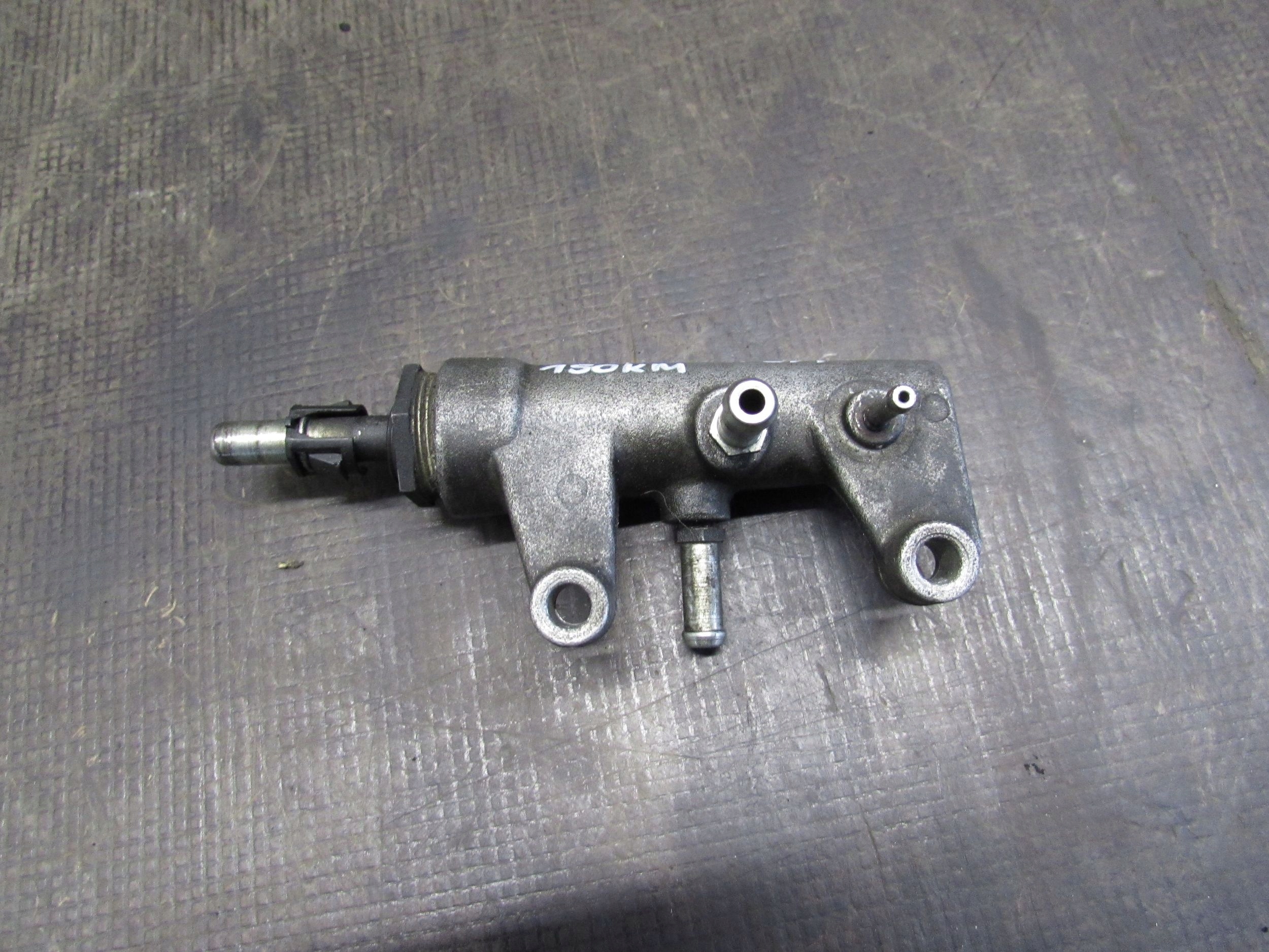 ROZDZIELACZ PALIWA OPEL SIGNUM 1.9 CDTI 03-05