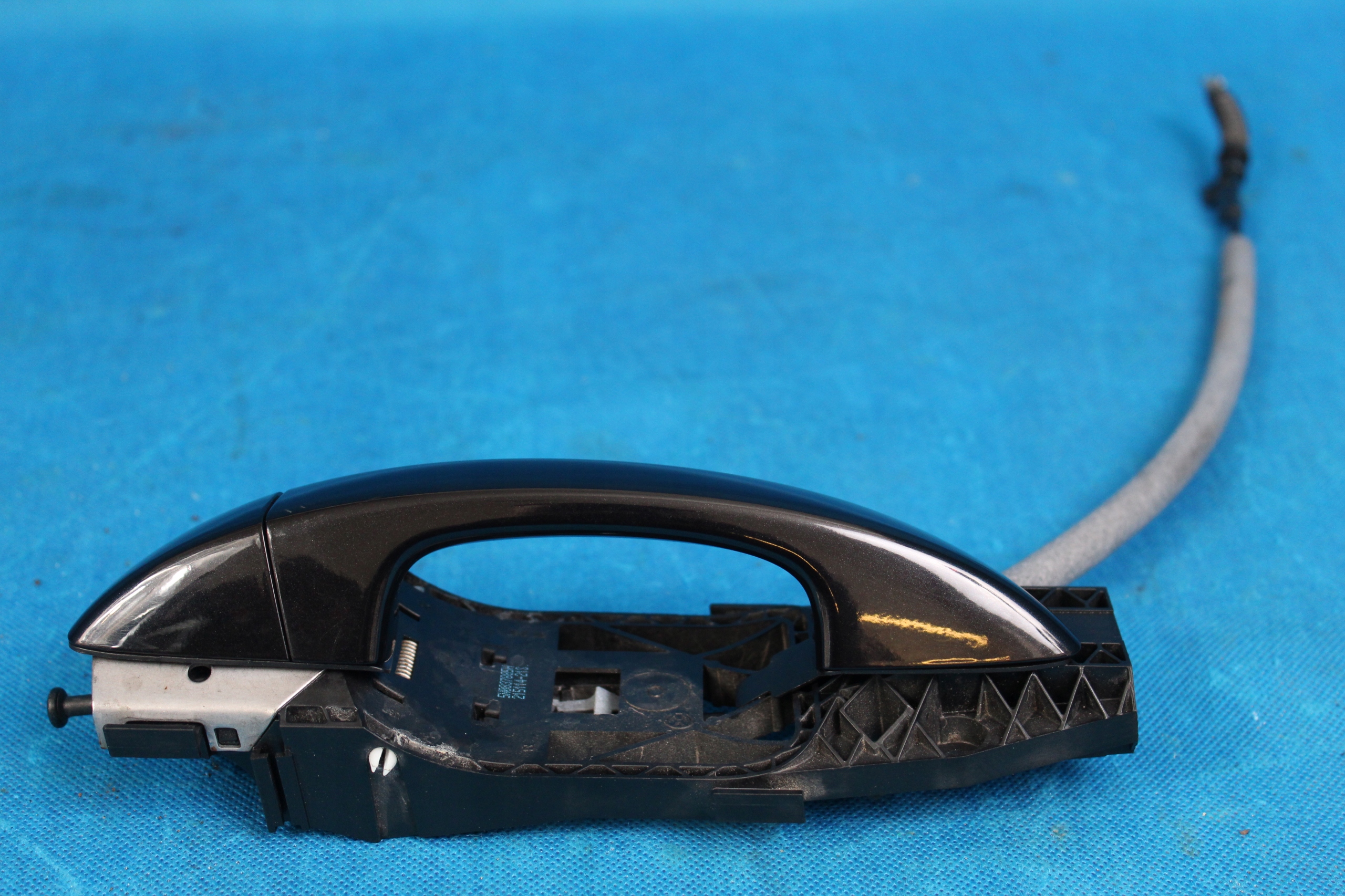 7P6837205E 5N0837885H - VW TOUAREG 7P II LIFT РУЧКА ДВЕРИ ПЕРЕДНЯЯ ЛЕВАЯ 15R