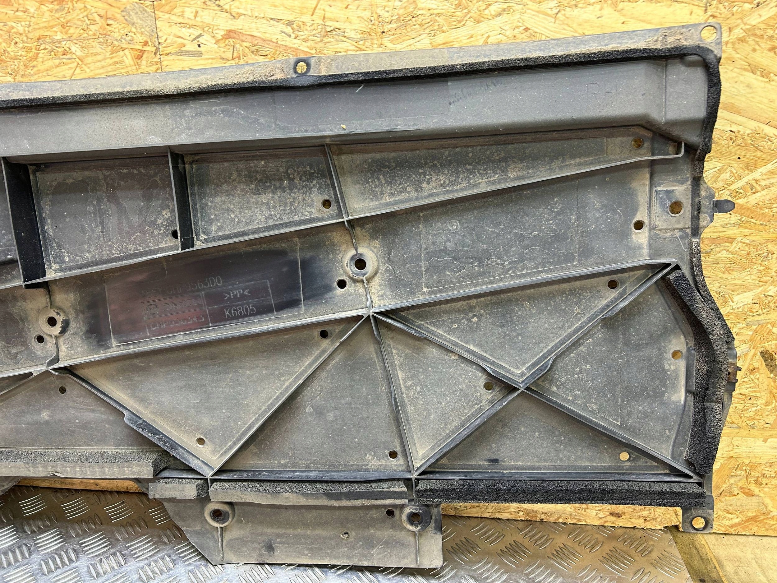 cover side chassis right Mazda 6 GJ 2016 GHP9563D0
