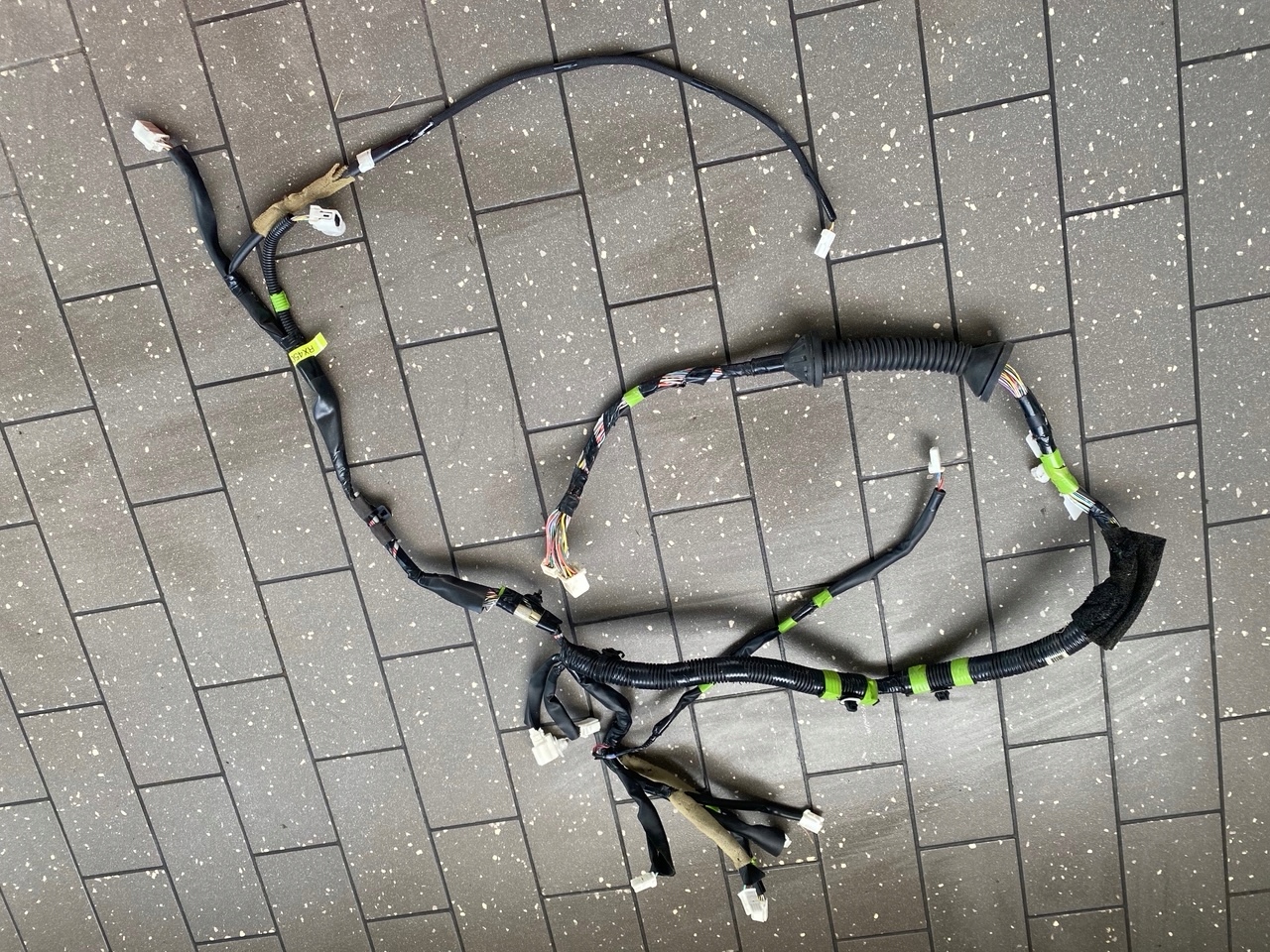 КОМПЛЕКТ МОНТАЖУ ДВЕРІ ПРАВИЙ ПЕРЕД LEXUS Rx450 III