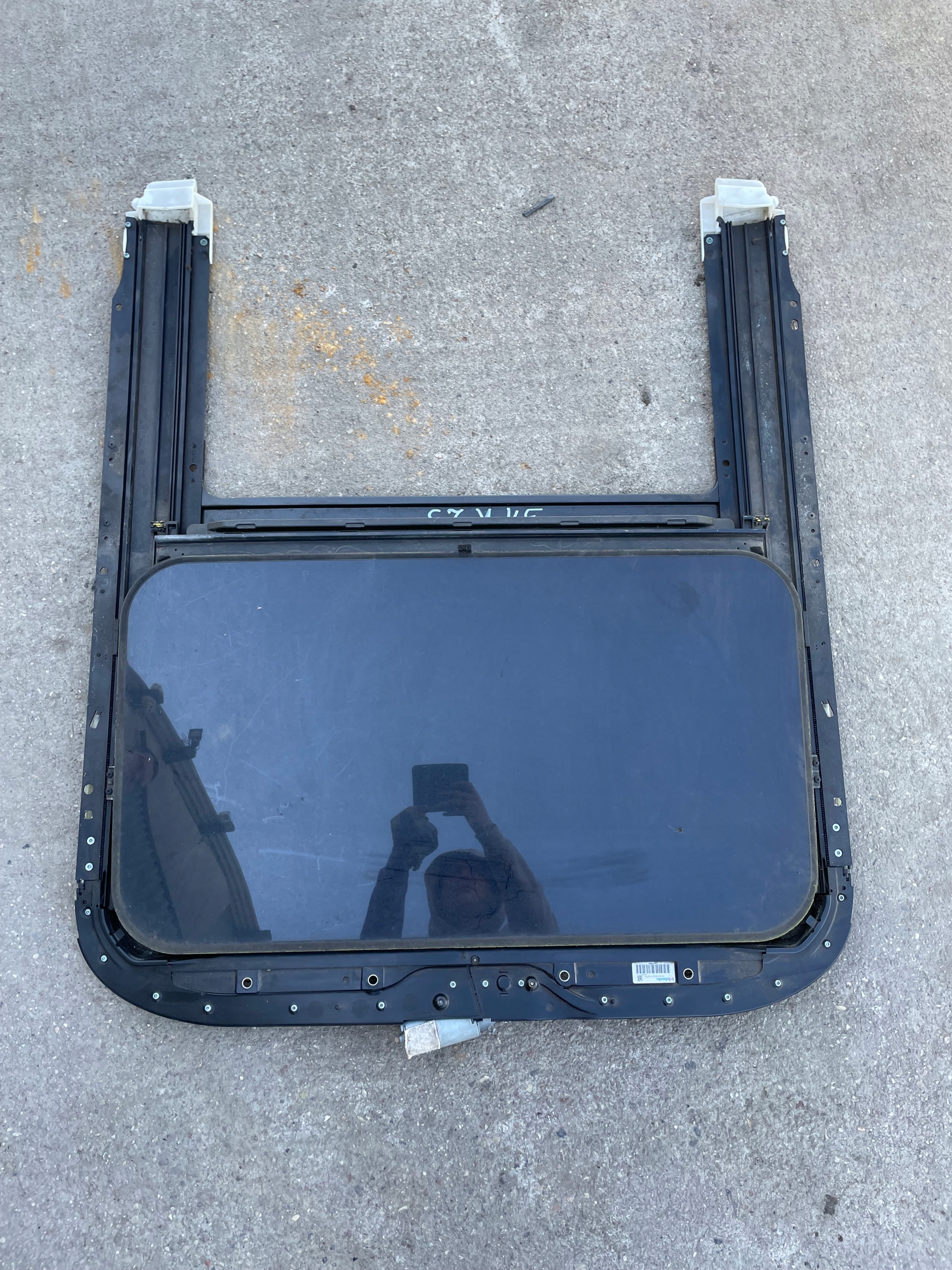 SZYBERDACH VOLKSWAGEN JETTA IV