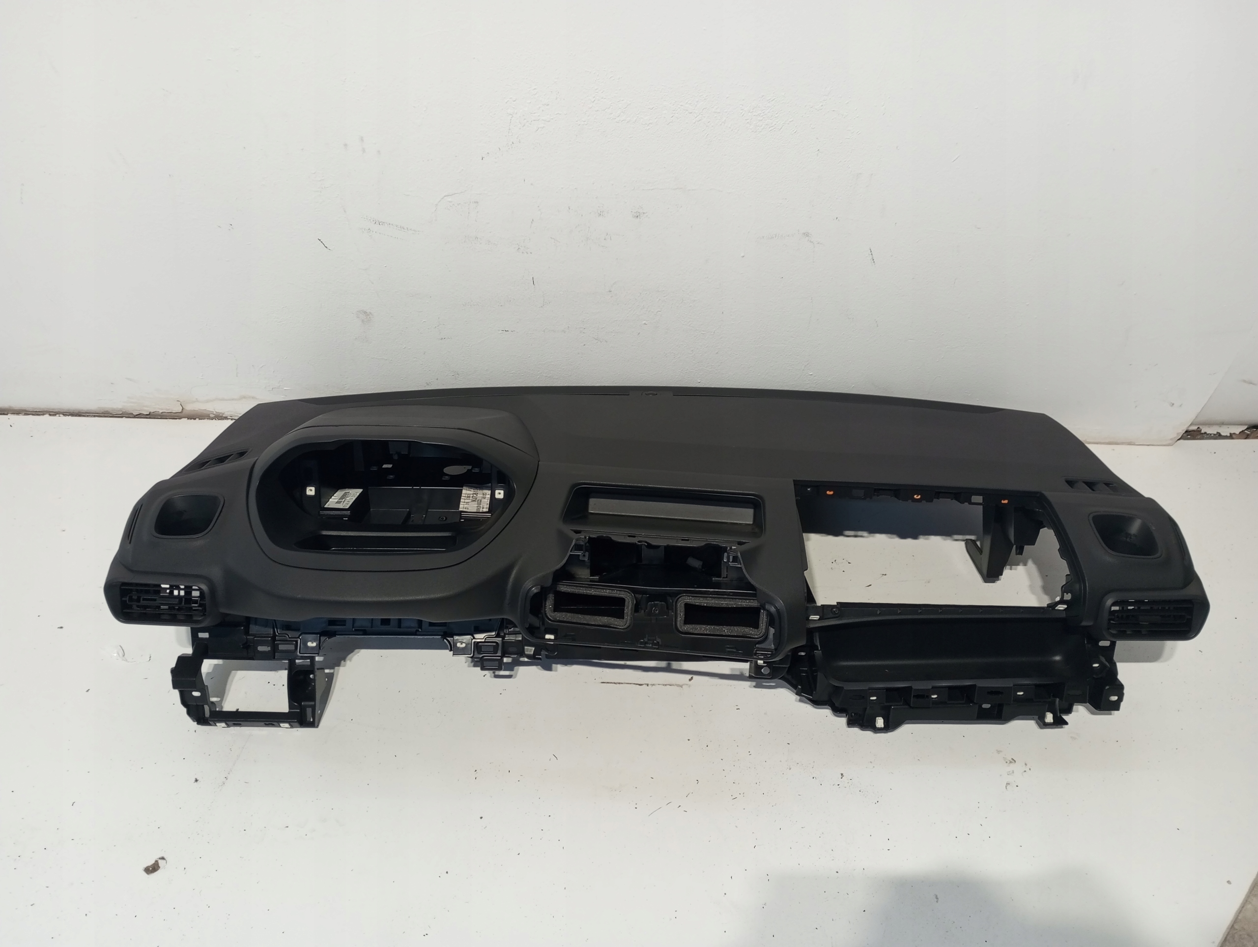 console dashboard PEUGEOT PARTNER unprotected