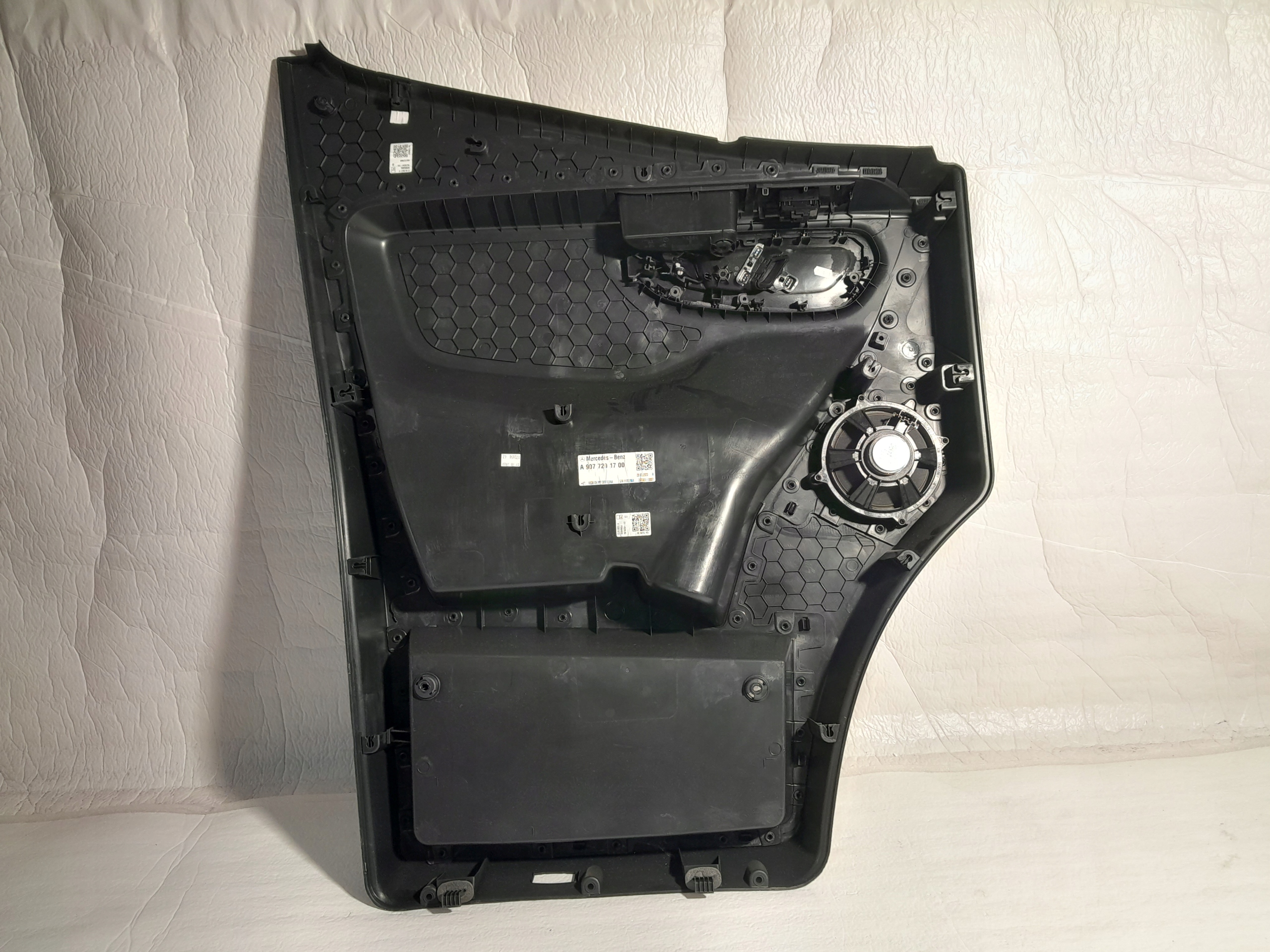 MERCEDES SPRINTER 907 910 side door right front A9077201700