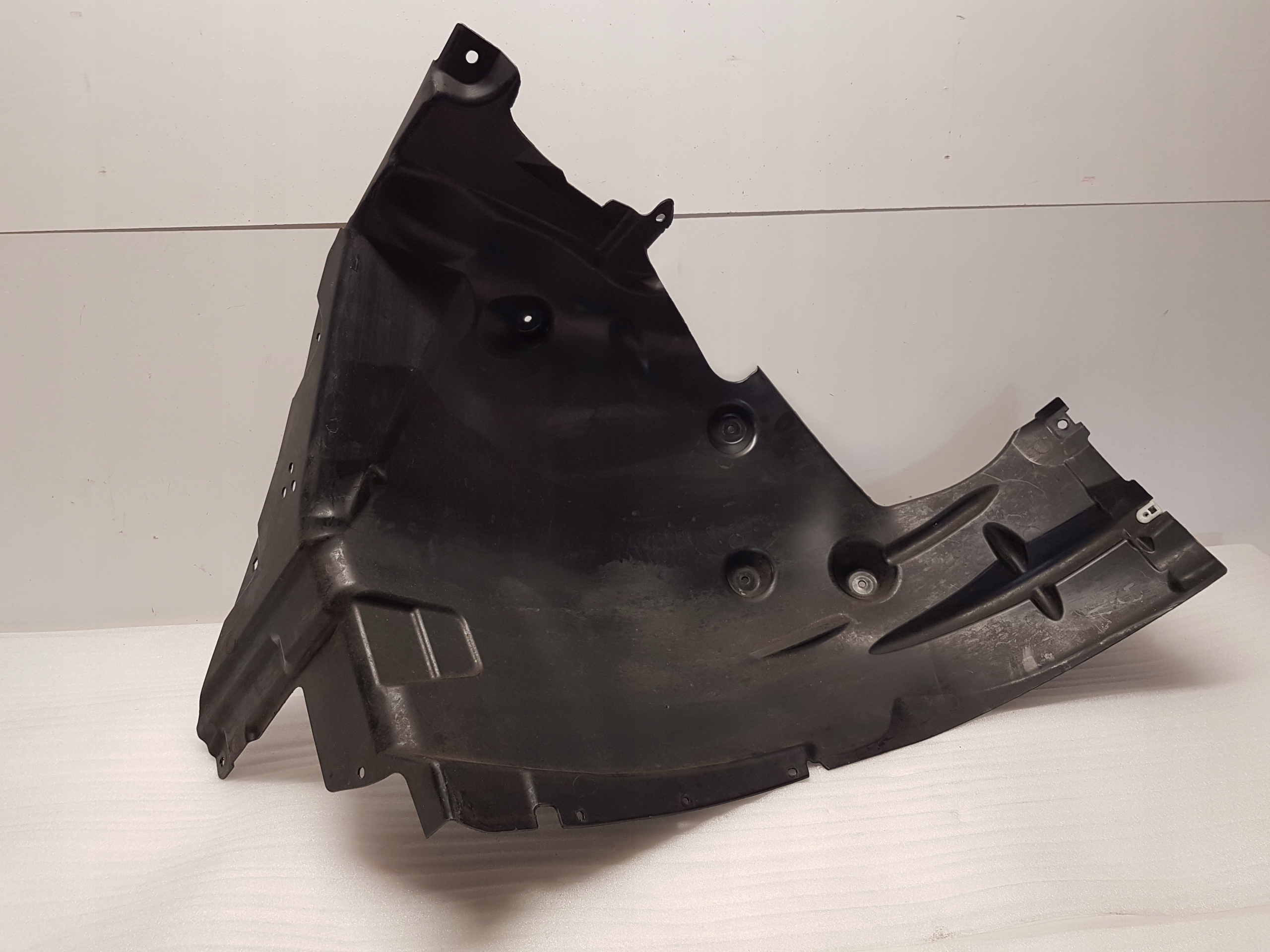 mudguard left front BMW M2 G87 8082075
