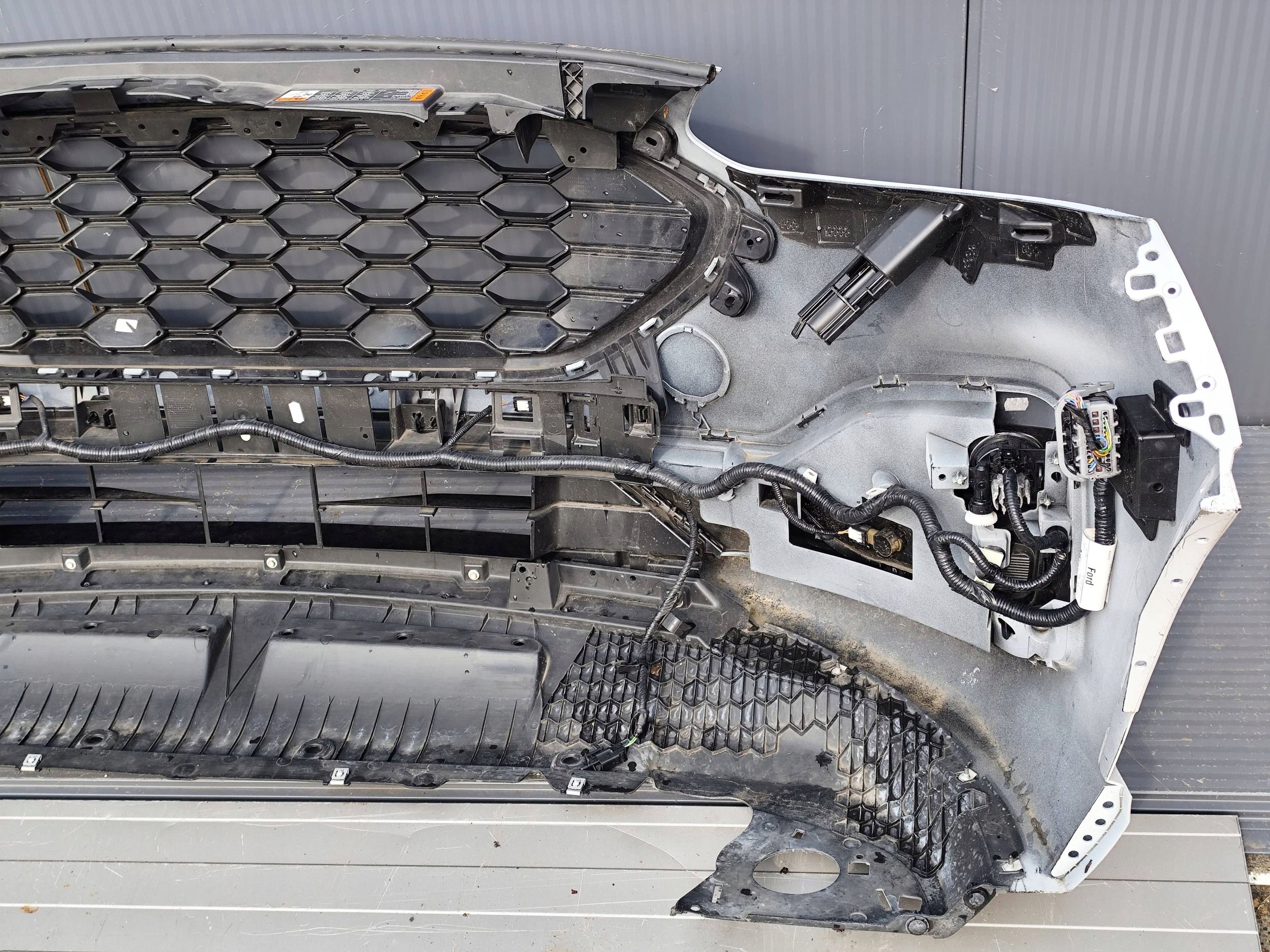 FORD KUGA MK3 ST LINE bumper front complete 4xPDC DEMONTAZ